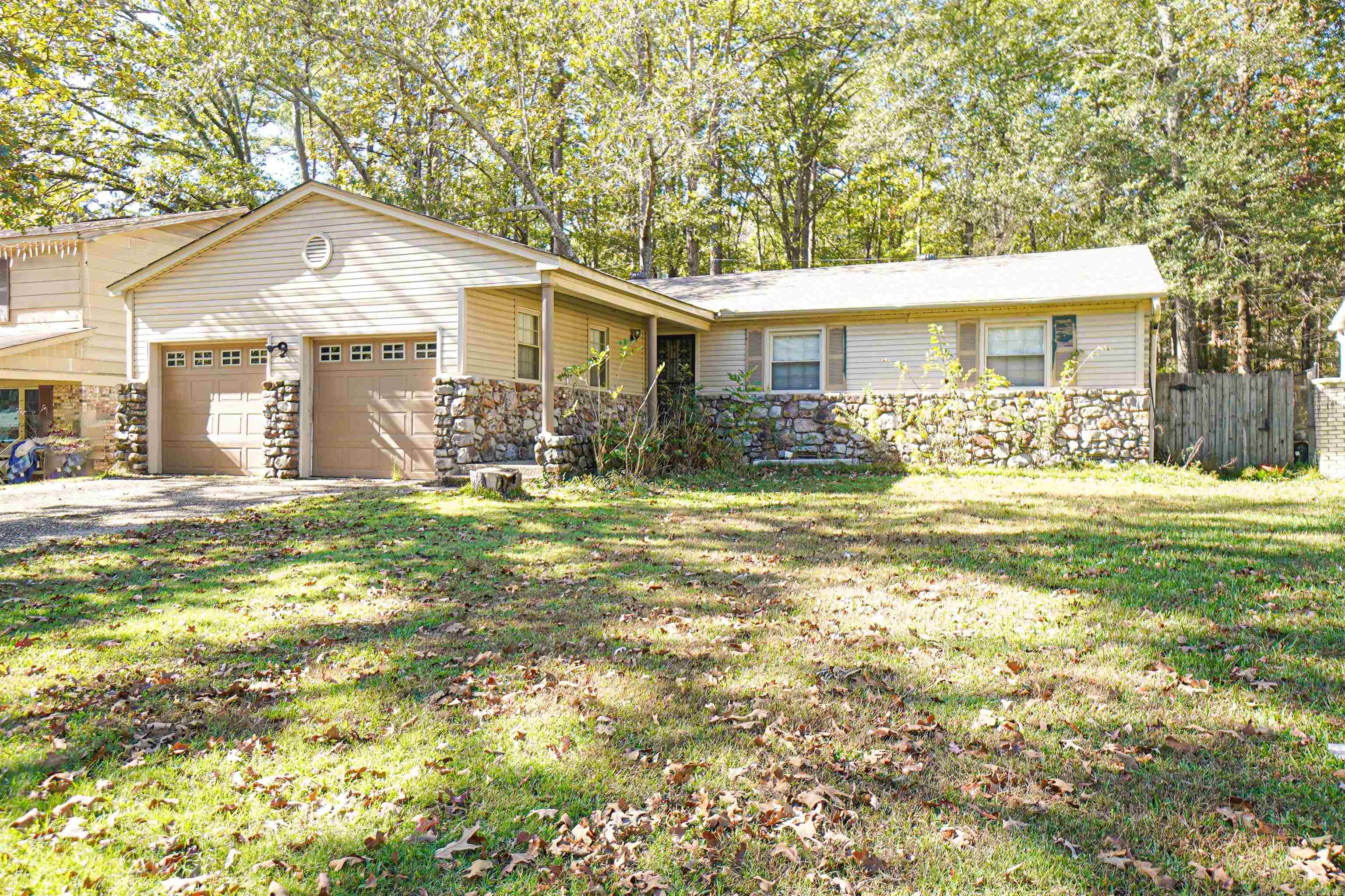 MAJESTIC OAKS - Residential