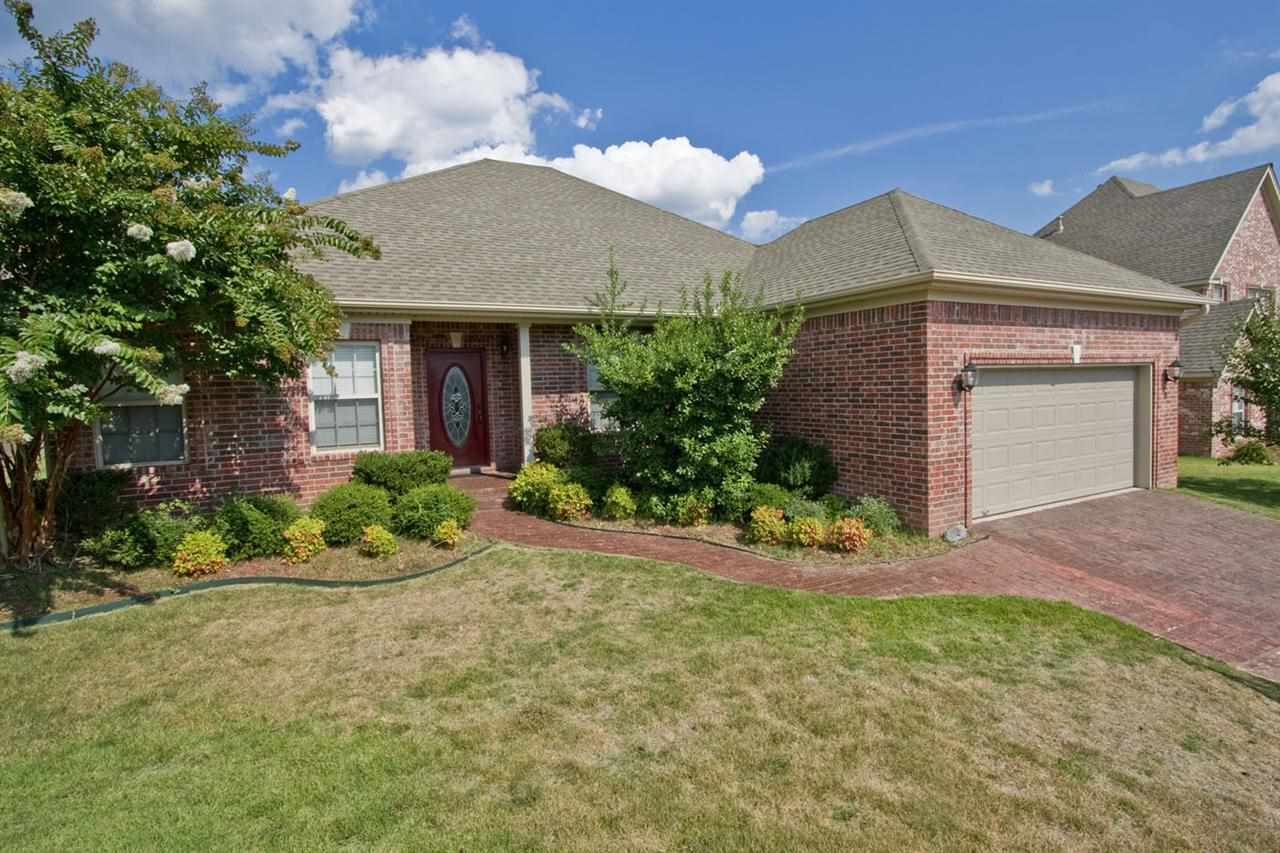 2007 Brick 1 level, 4 bedroom, 2 full baths home on a quiet cul-de-sac in Baker School District. Privacy fenced yard with a covered patio, landscaping and fruit trees. All appliances stay. New counter tops and sinks in both bathrooms. Master bath has walk-in closets, jetted tub, shower and double vanity. Great floor plan with tray ceilings and a spacious kitchen with lots of cabinets, counter tops and bar.