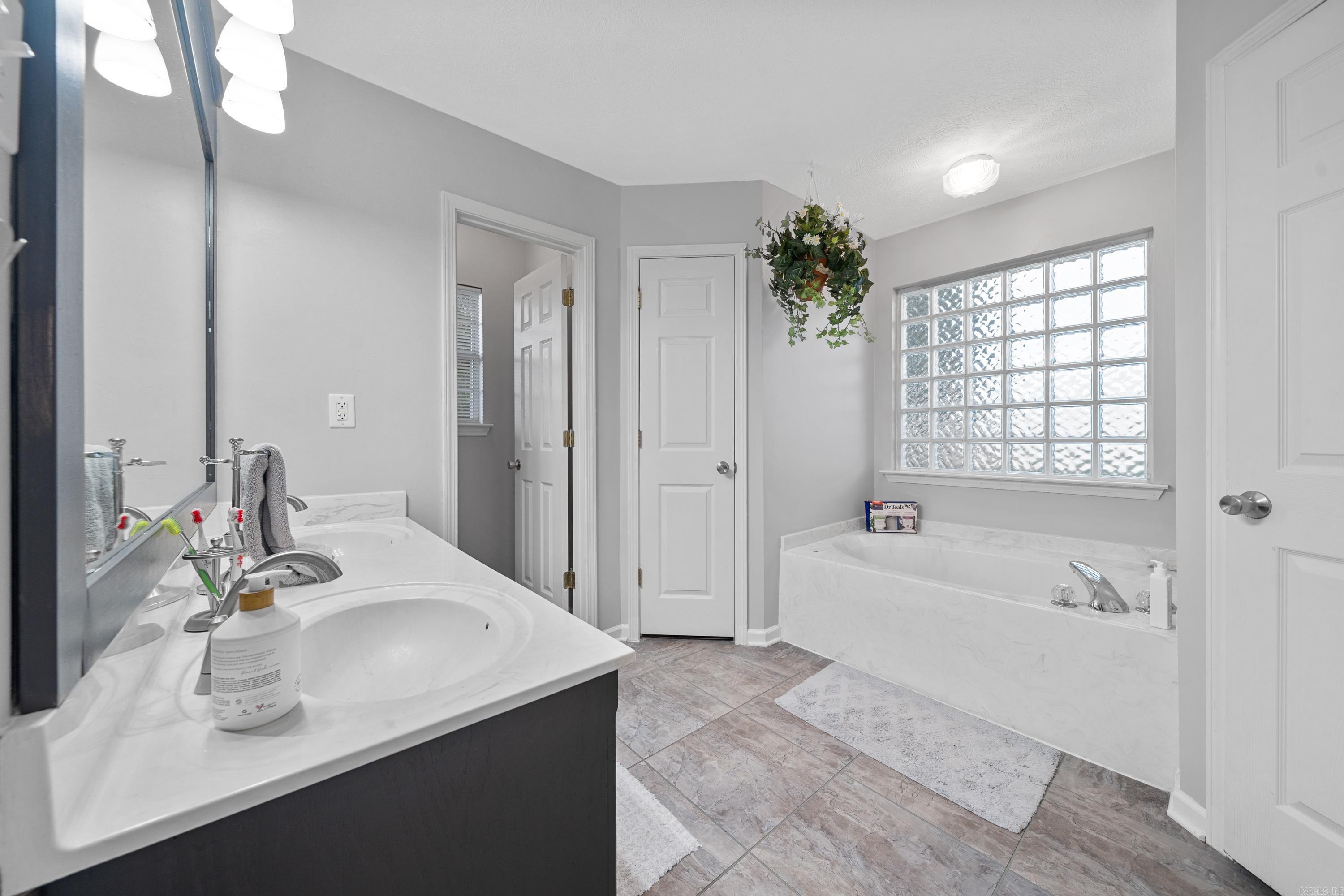 CHERRY CREEK ADDN - Residential