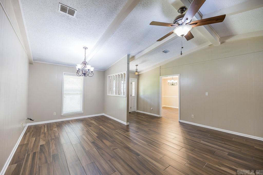 WOODLAND HILLS - Residential