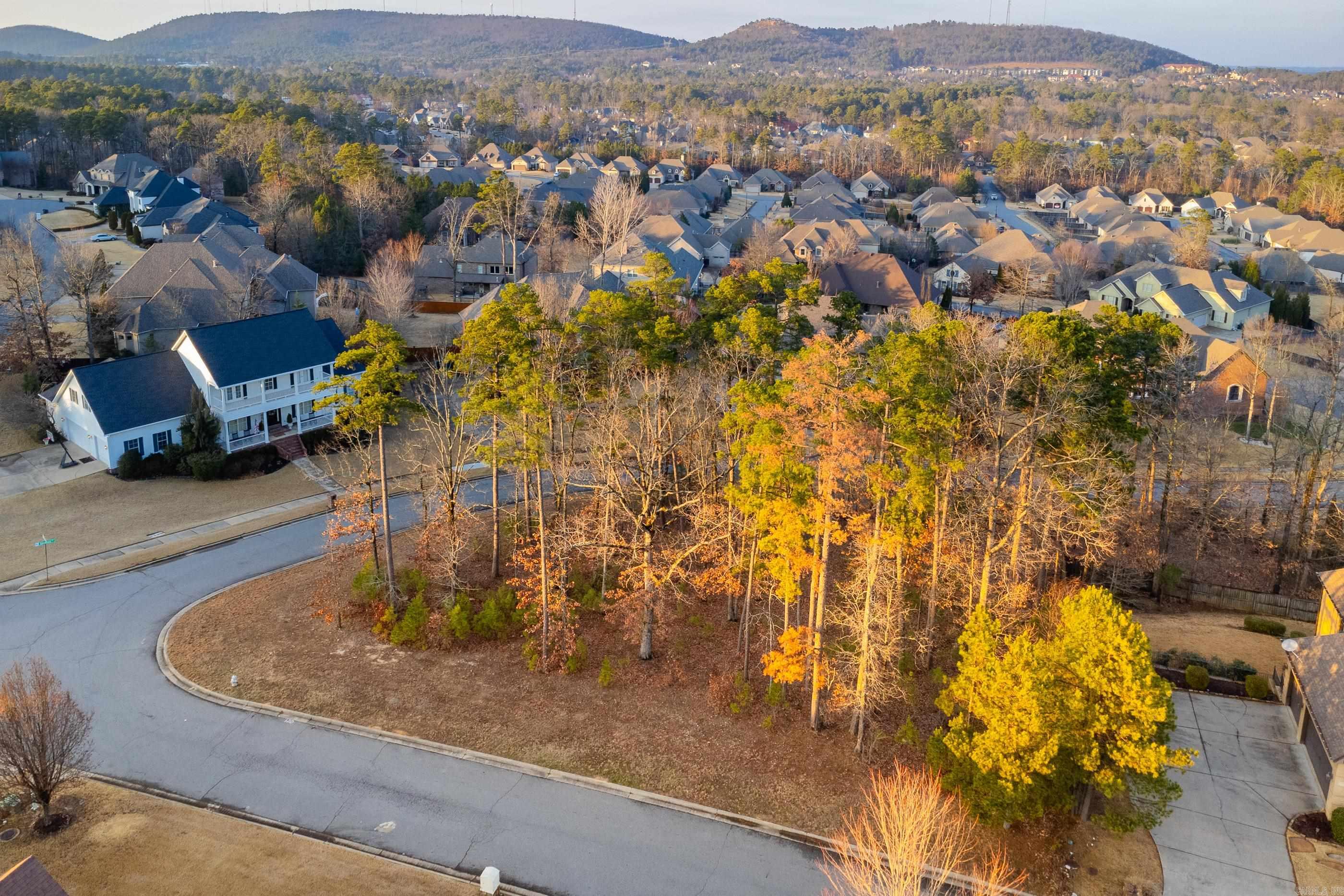CHENAL VALLEY SEZANNE COURT - Land