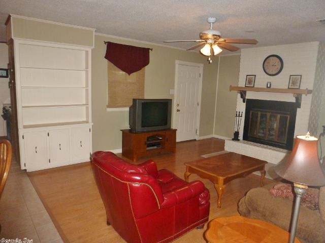 Markham Pines - Residential