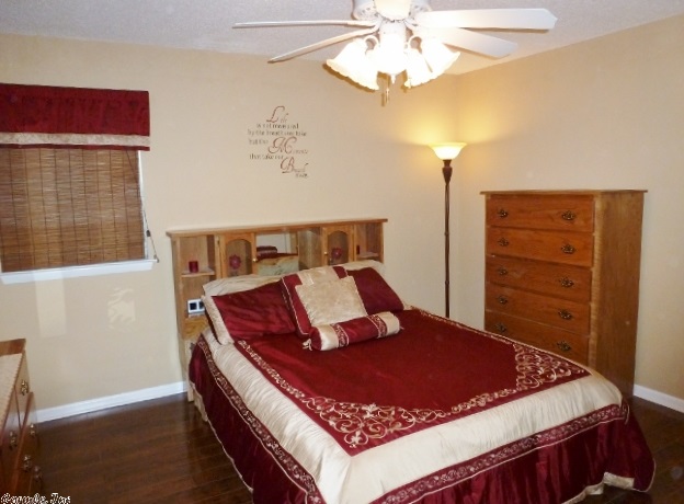 Markham Pines - Residential