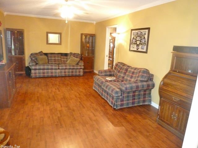 Markham Pines - Residential