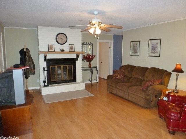 Markham Pines - Residential