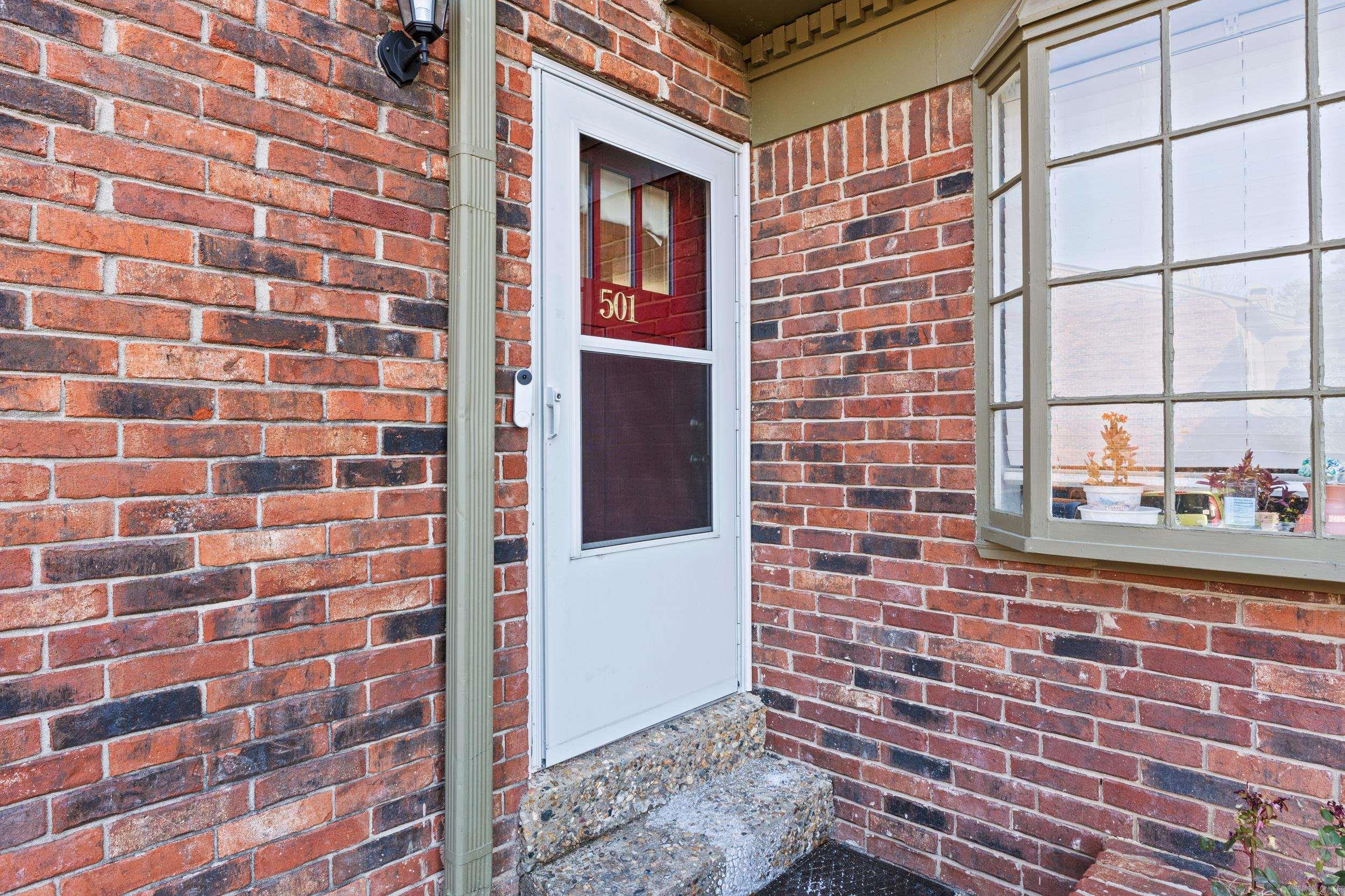 BRISTOL COMMONS TWNHS - Residential