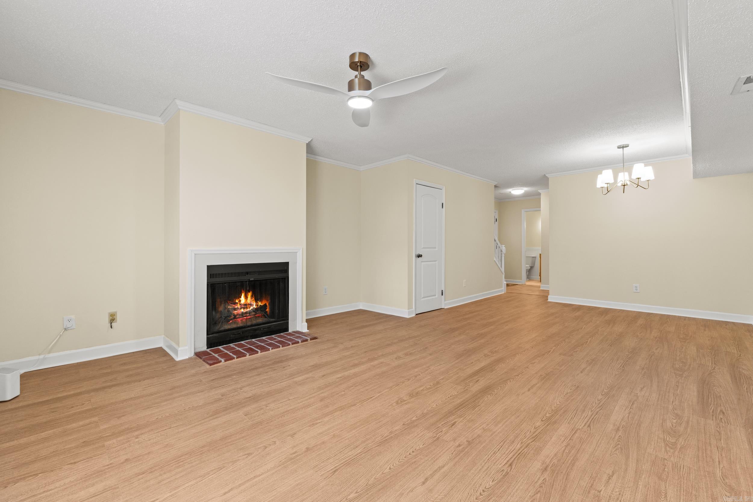 BRISTOL COMMONS TWNHS - Residential