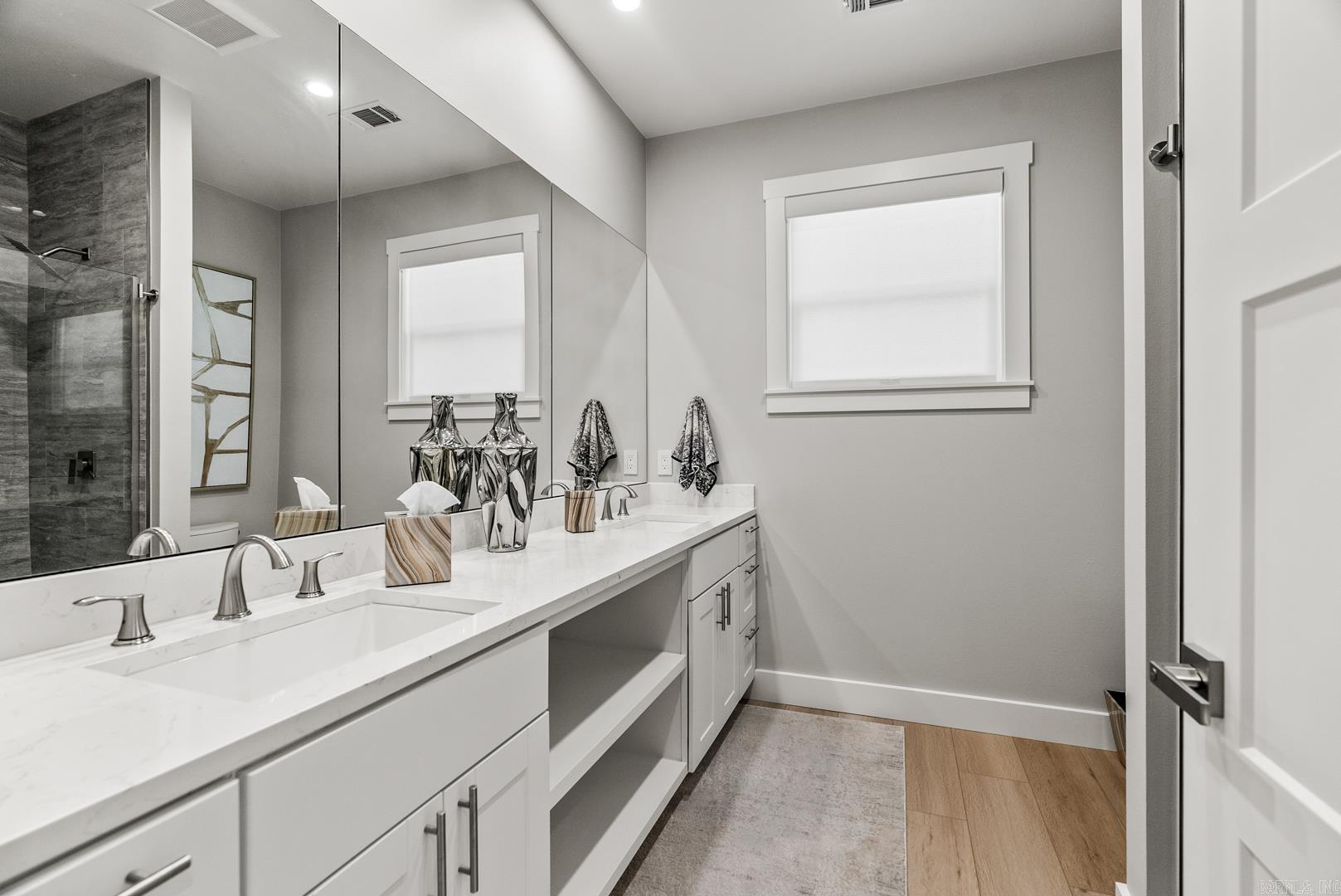 Sergio - Residential