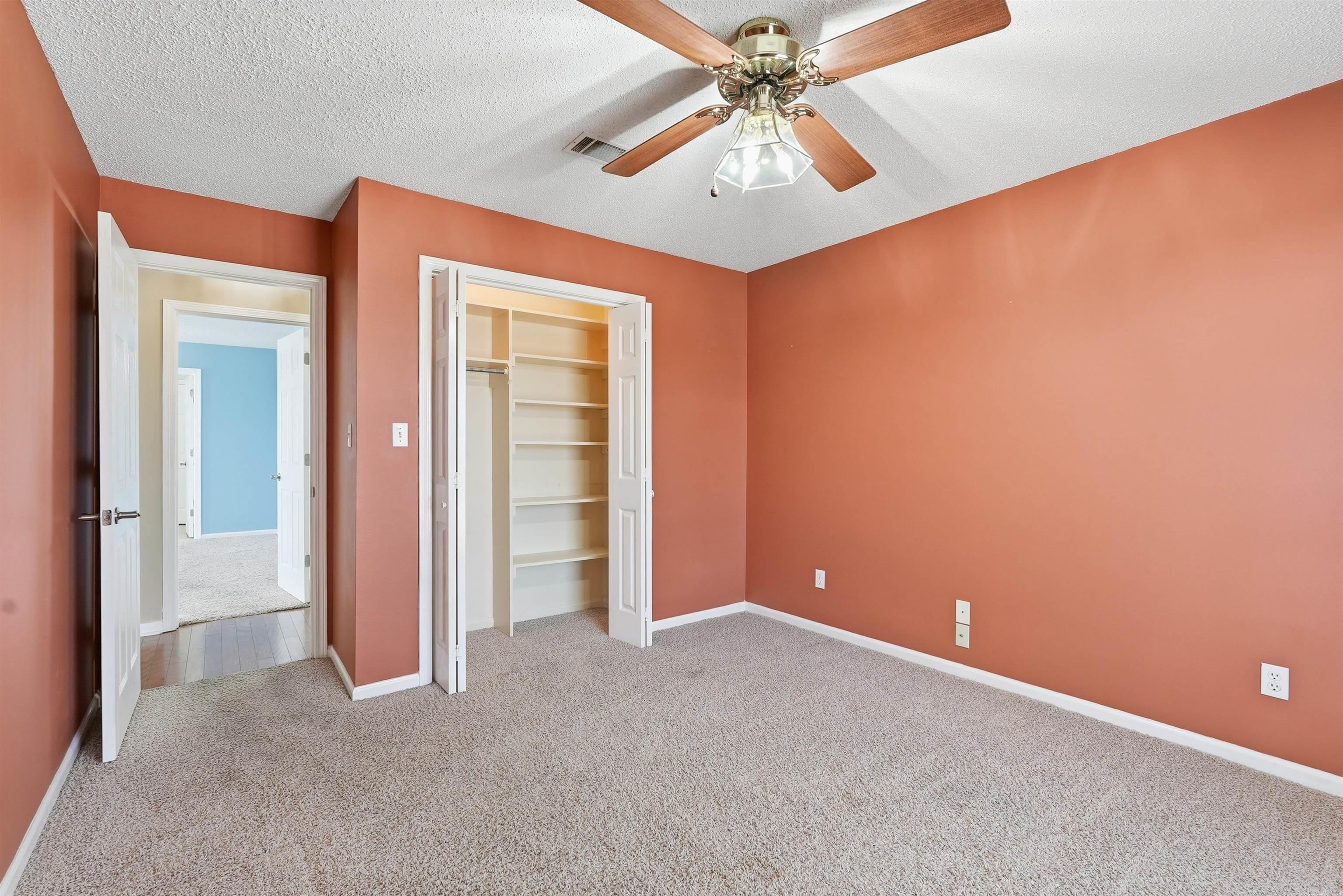 OAKBROOKE - Residential