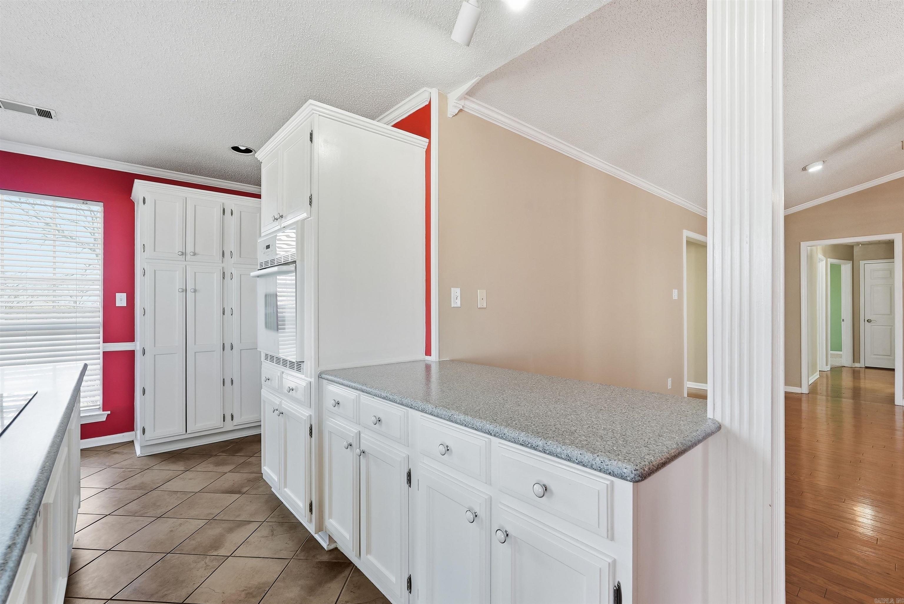 OAKBROOKE - Residential