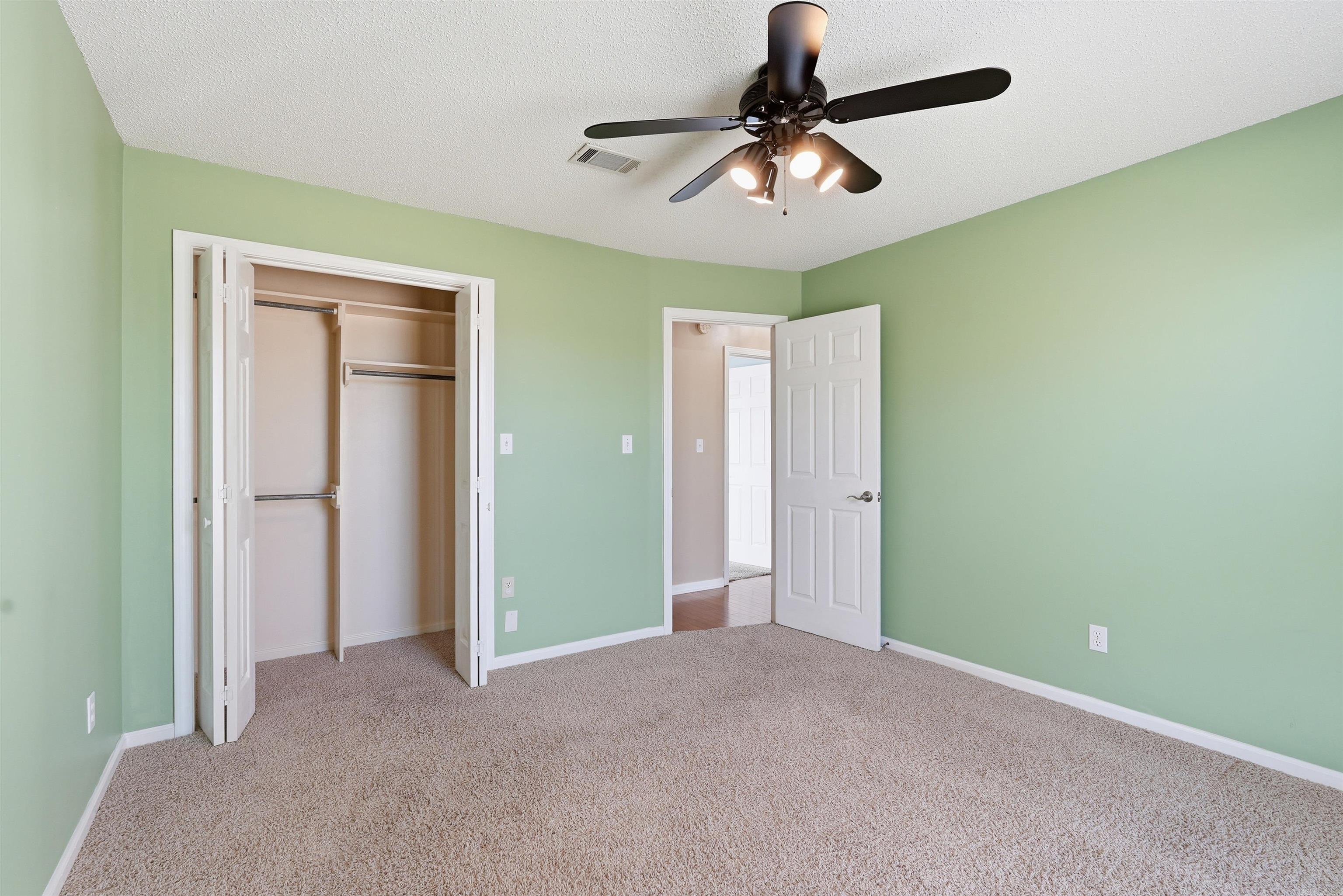 OAKBROOKE - Residential