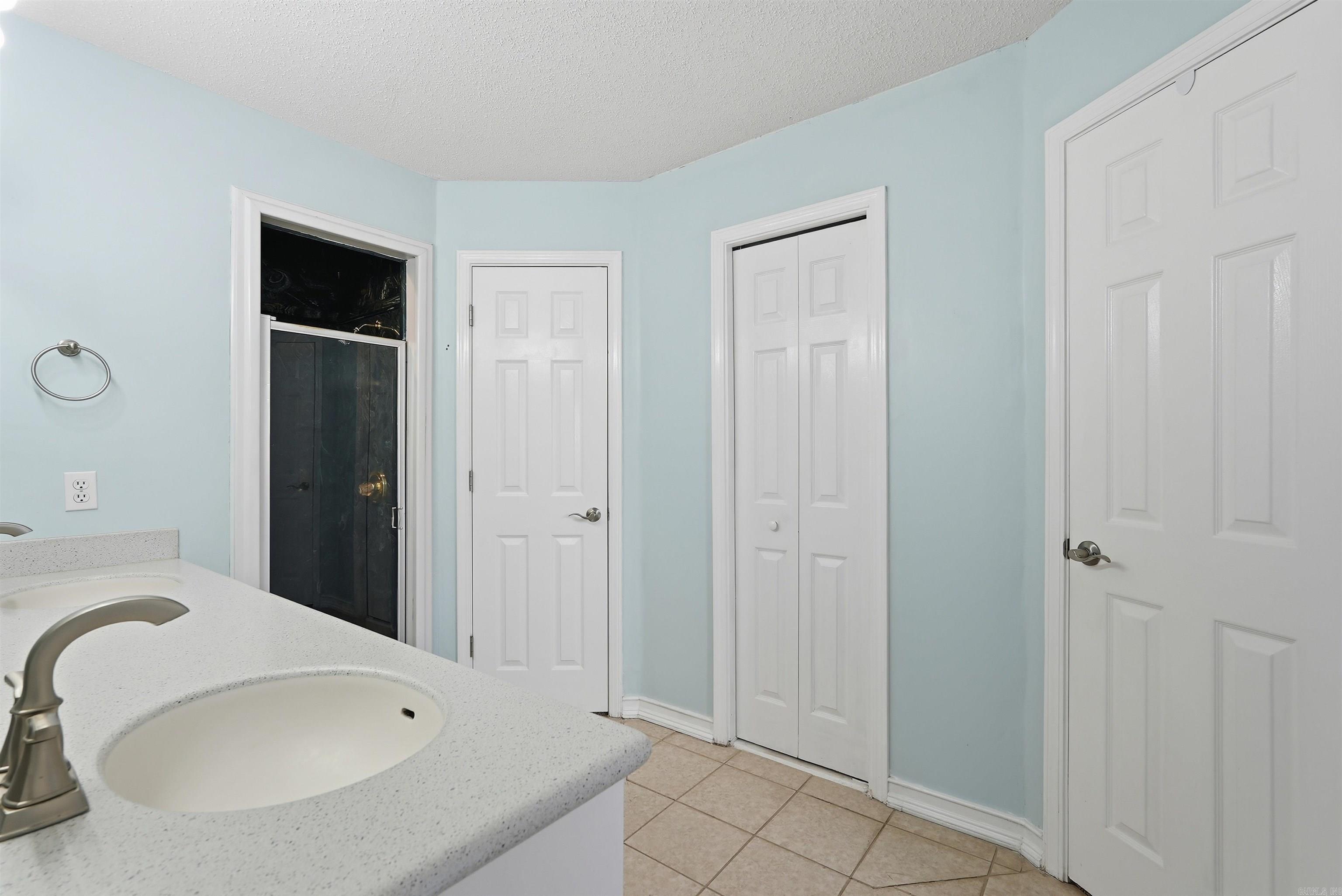 OAKBROOKE - Residential