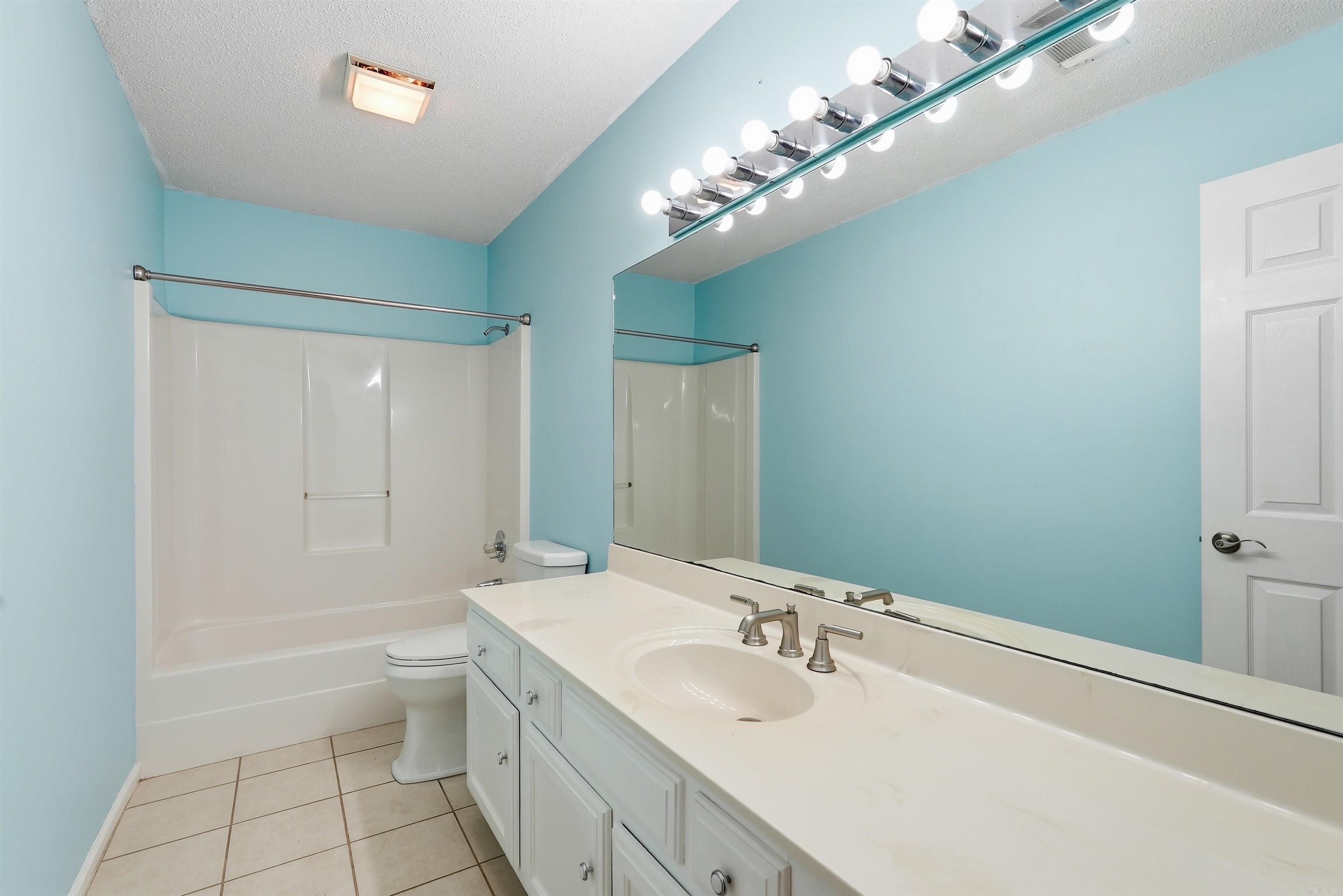 OAKBROOKE - Residential