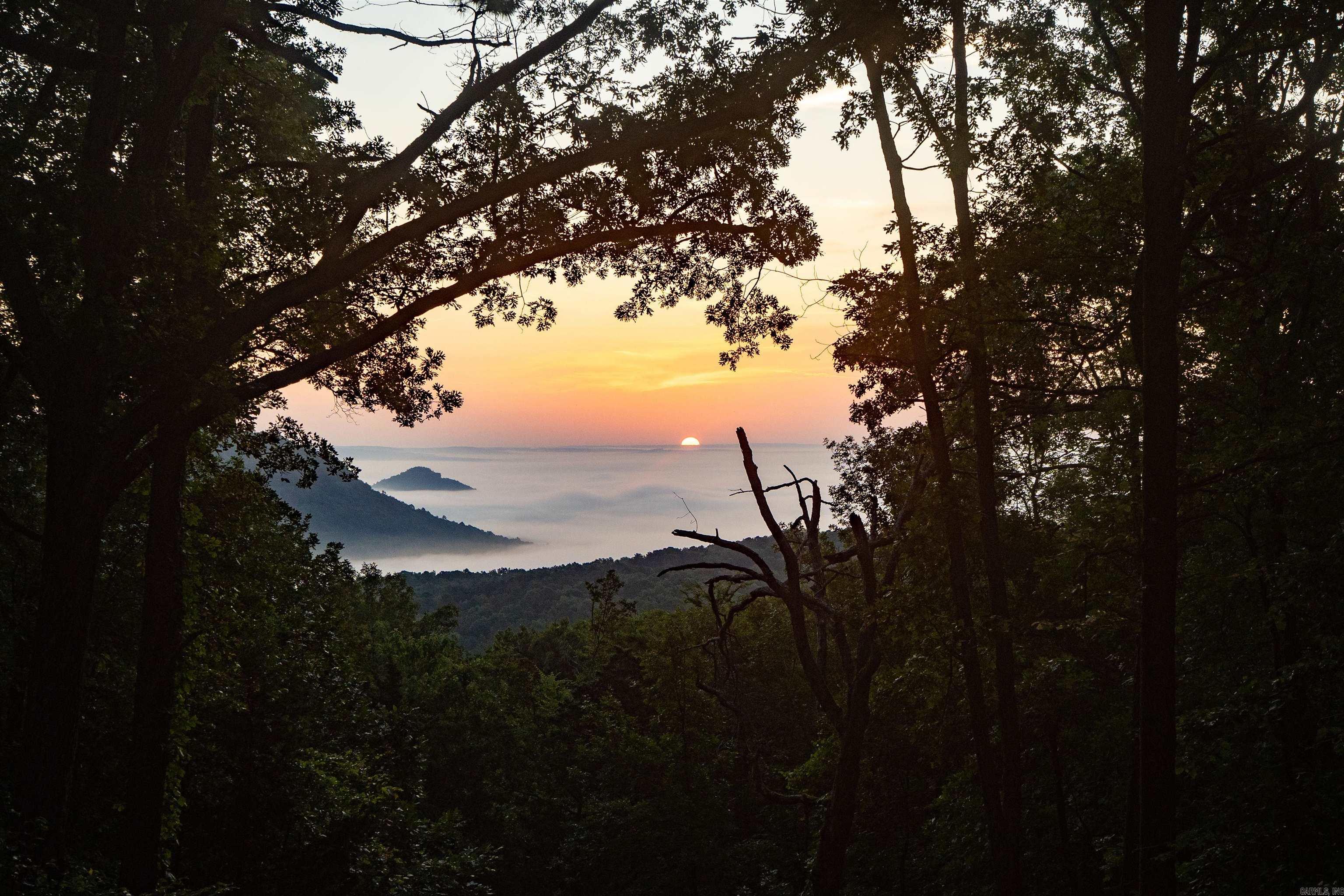 HILLCREST WOODS - Residential