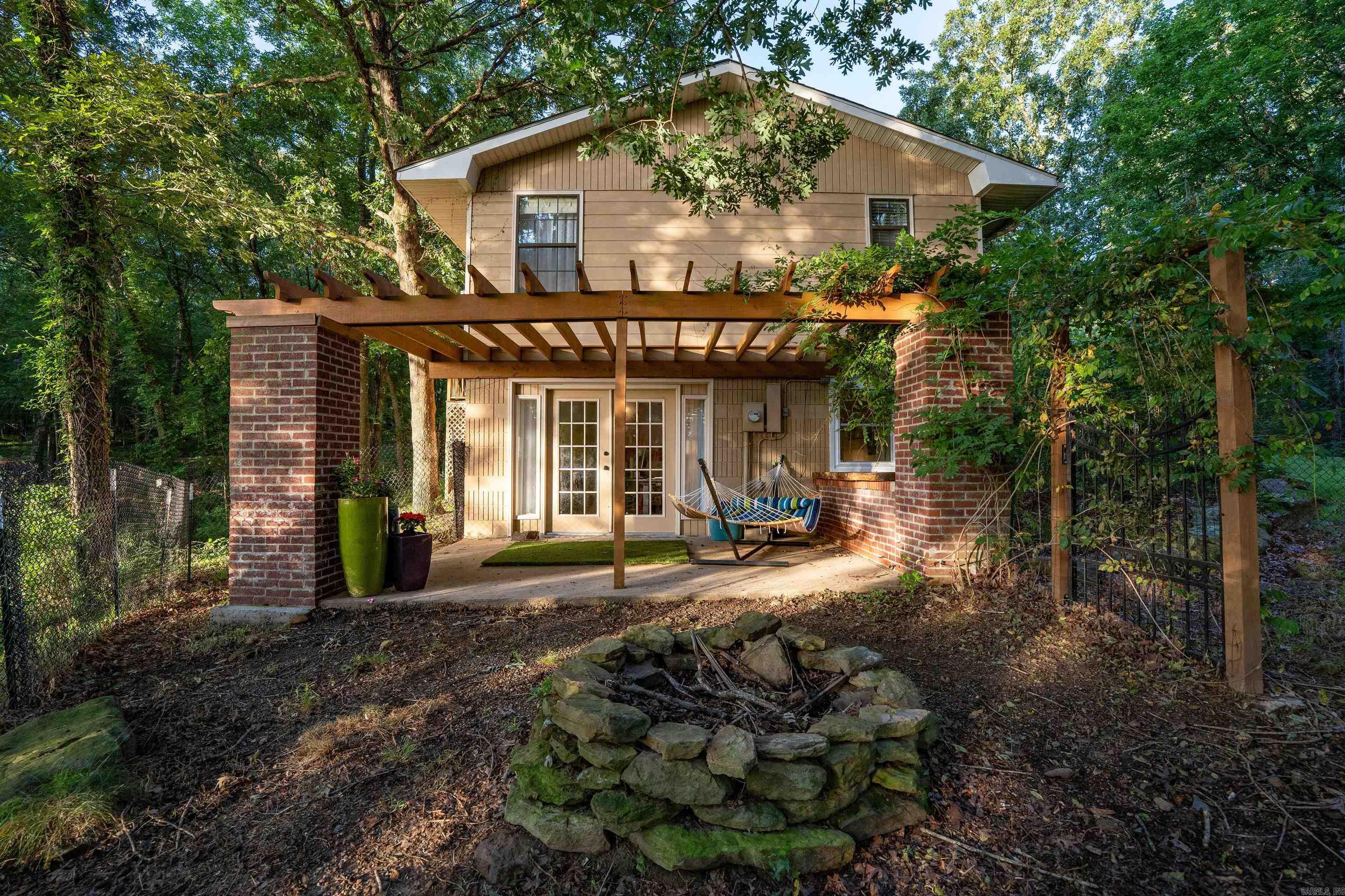 HILLCREST WOODS - Residential