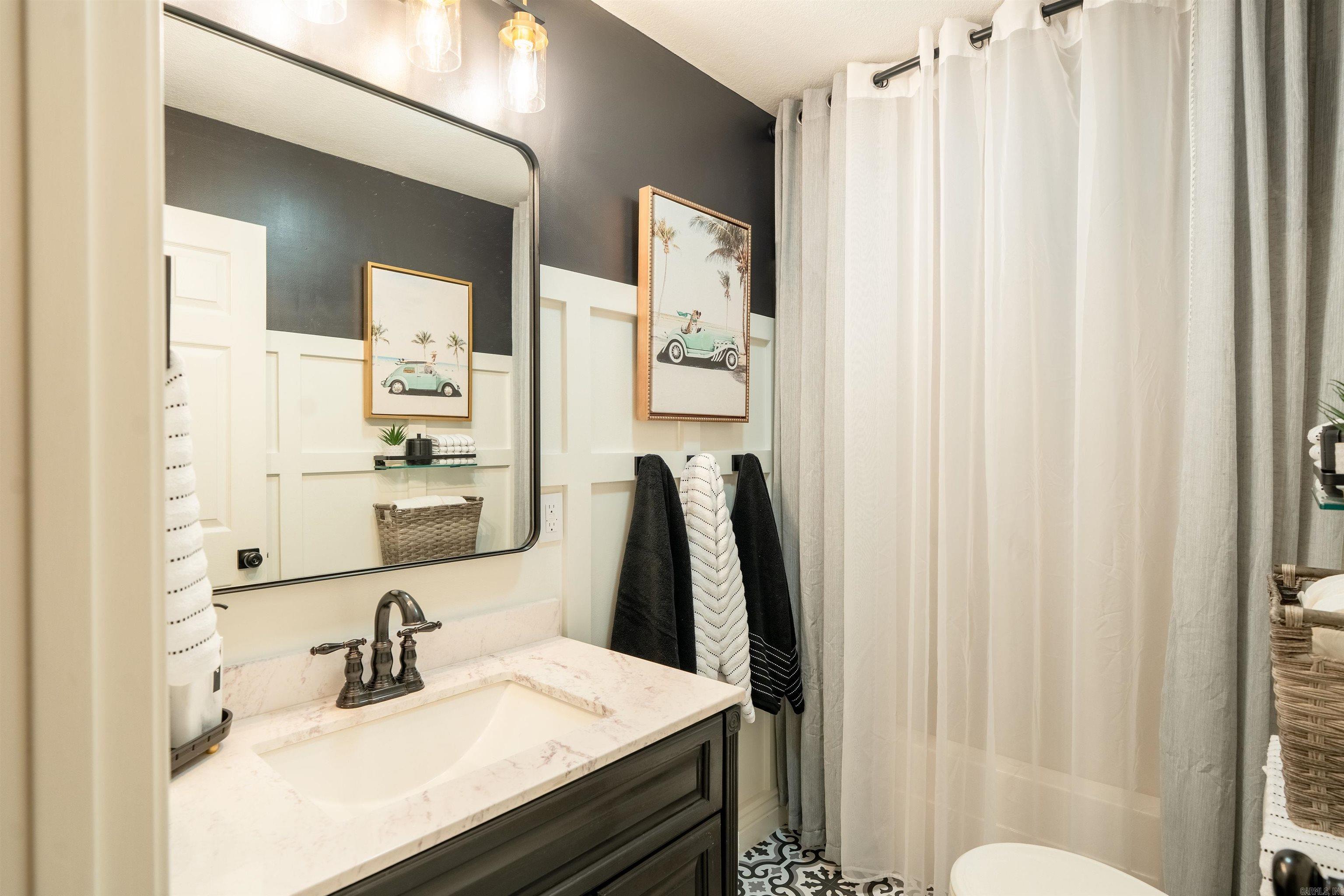 HILLCREST WOODS - Residential