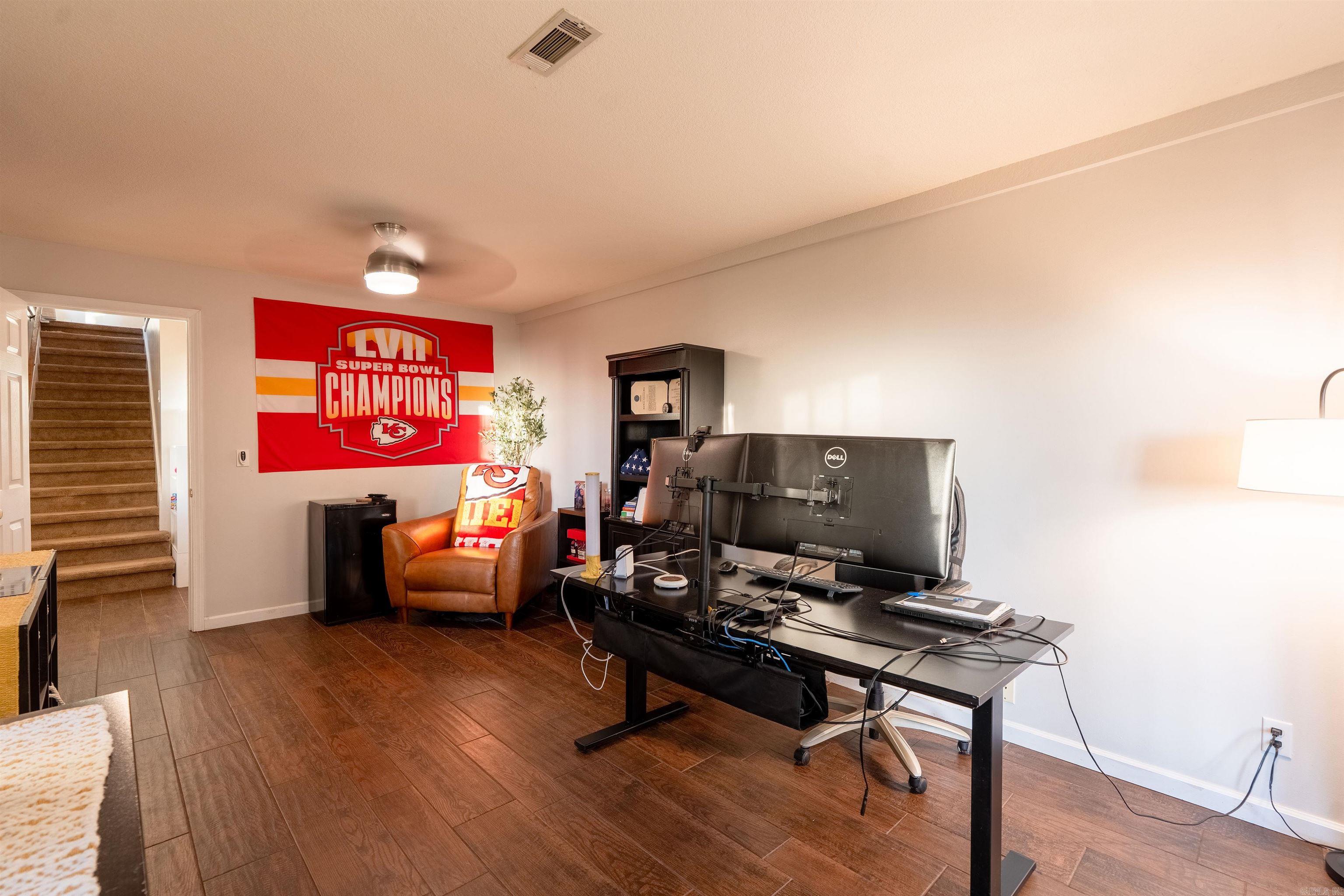 HILLCREST WOODS - Residential