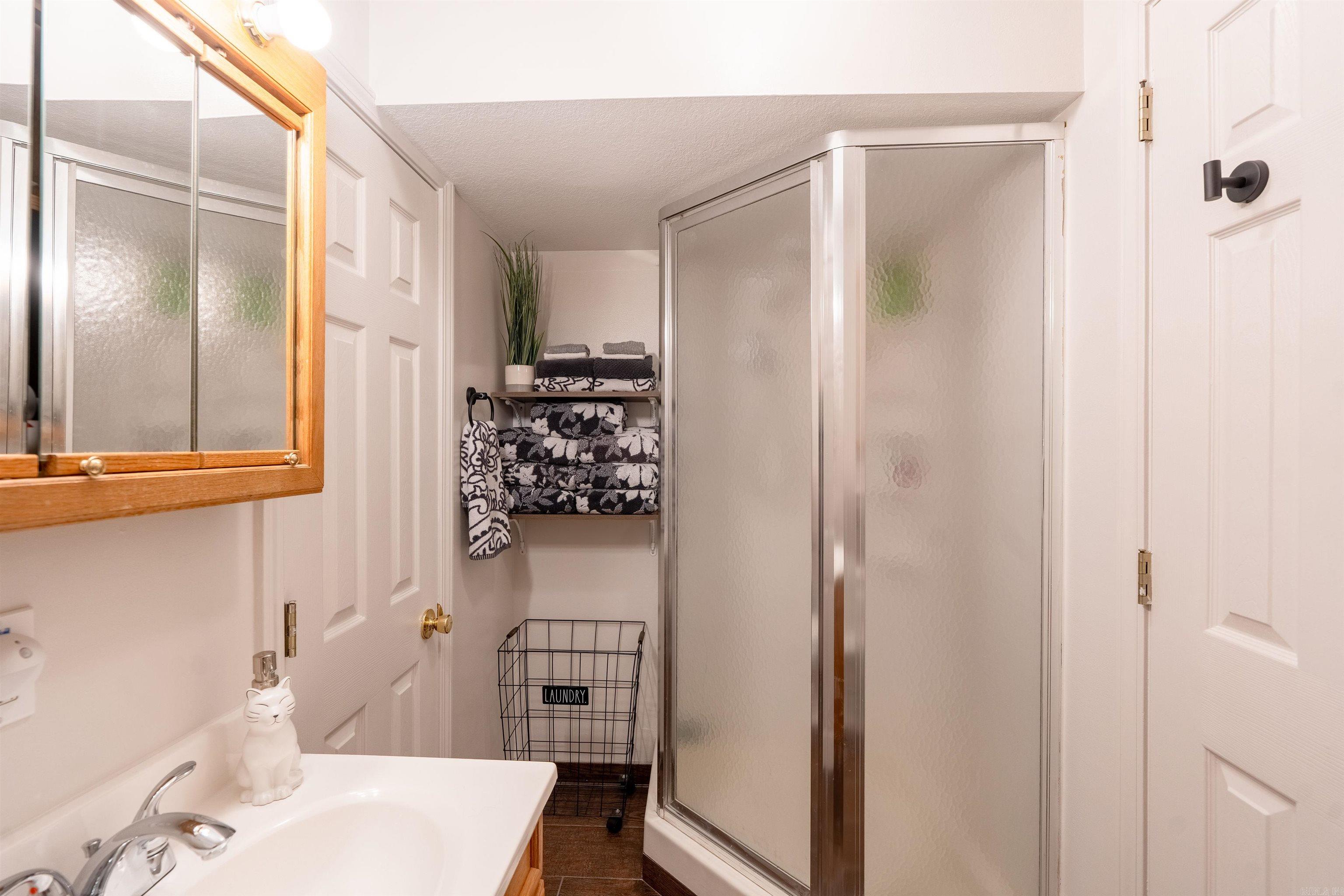 HILLCREST WOODS - Residential