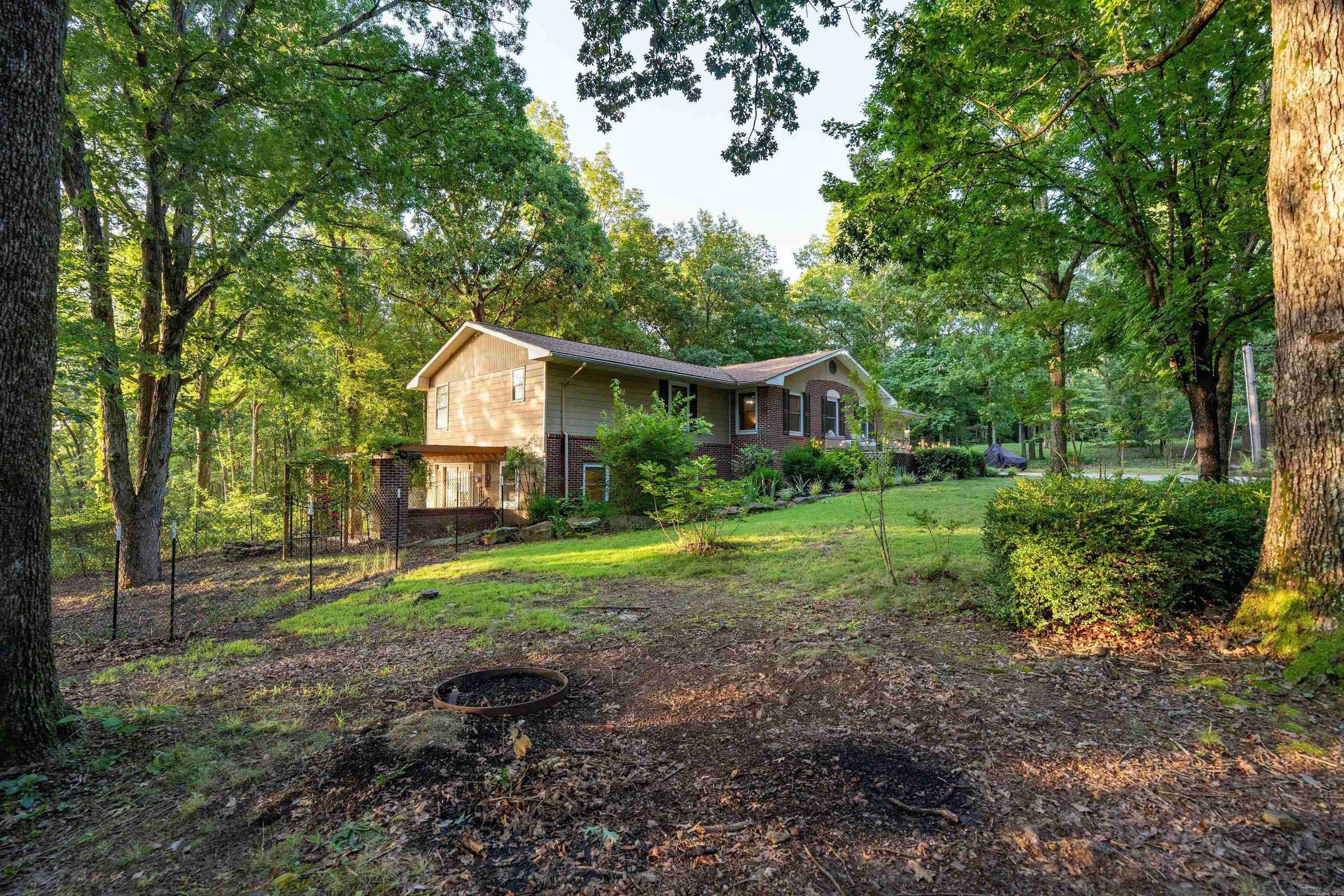 HILLCREST WOODS - Residential