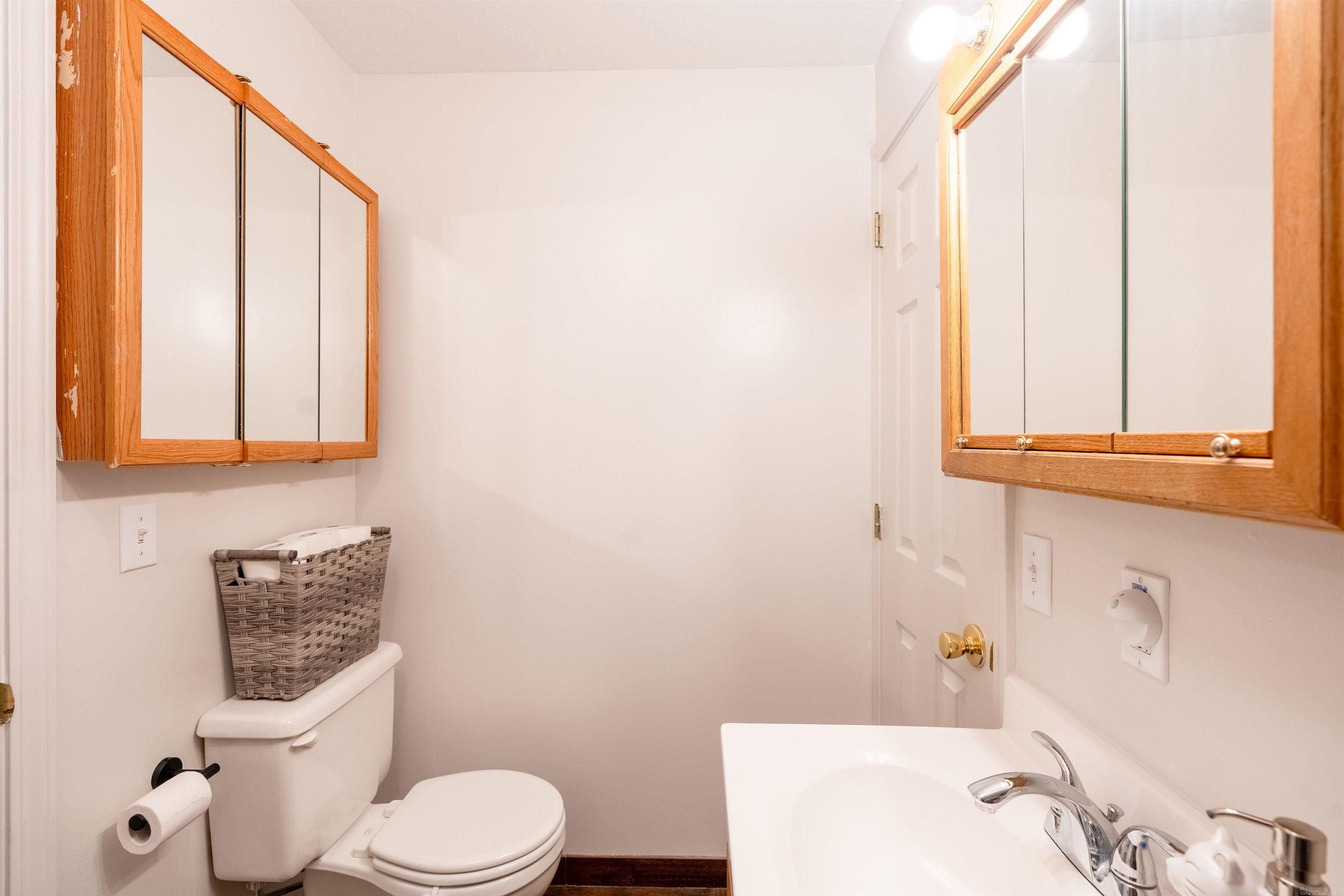 HILLCREST WOODS - Residential