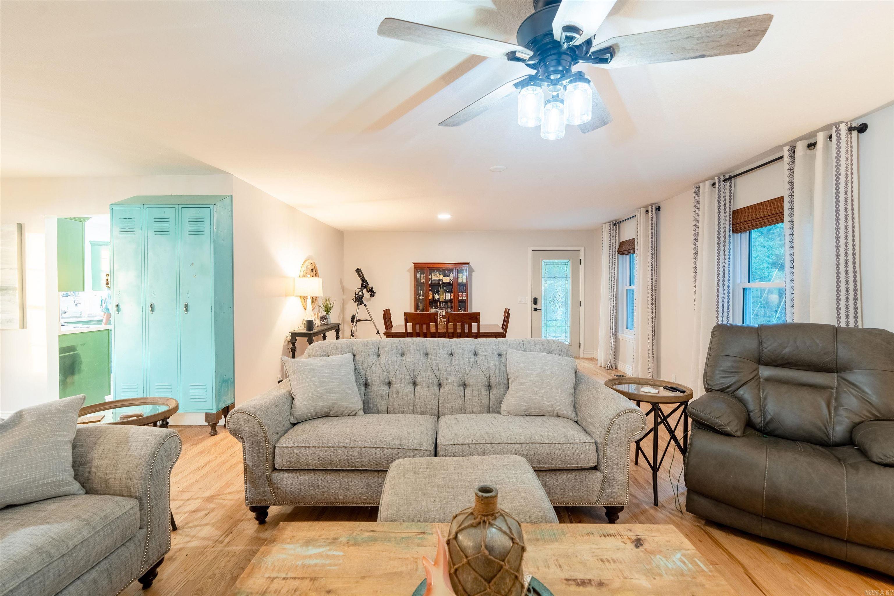 HILLCREST WOODS - Residential