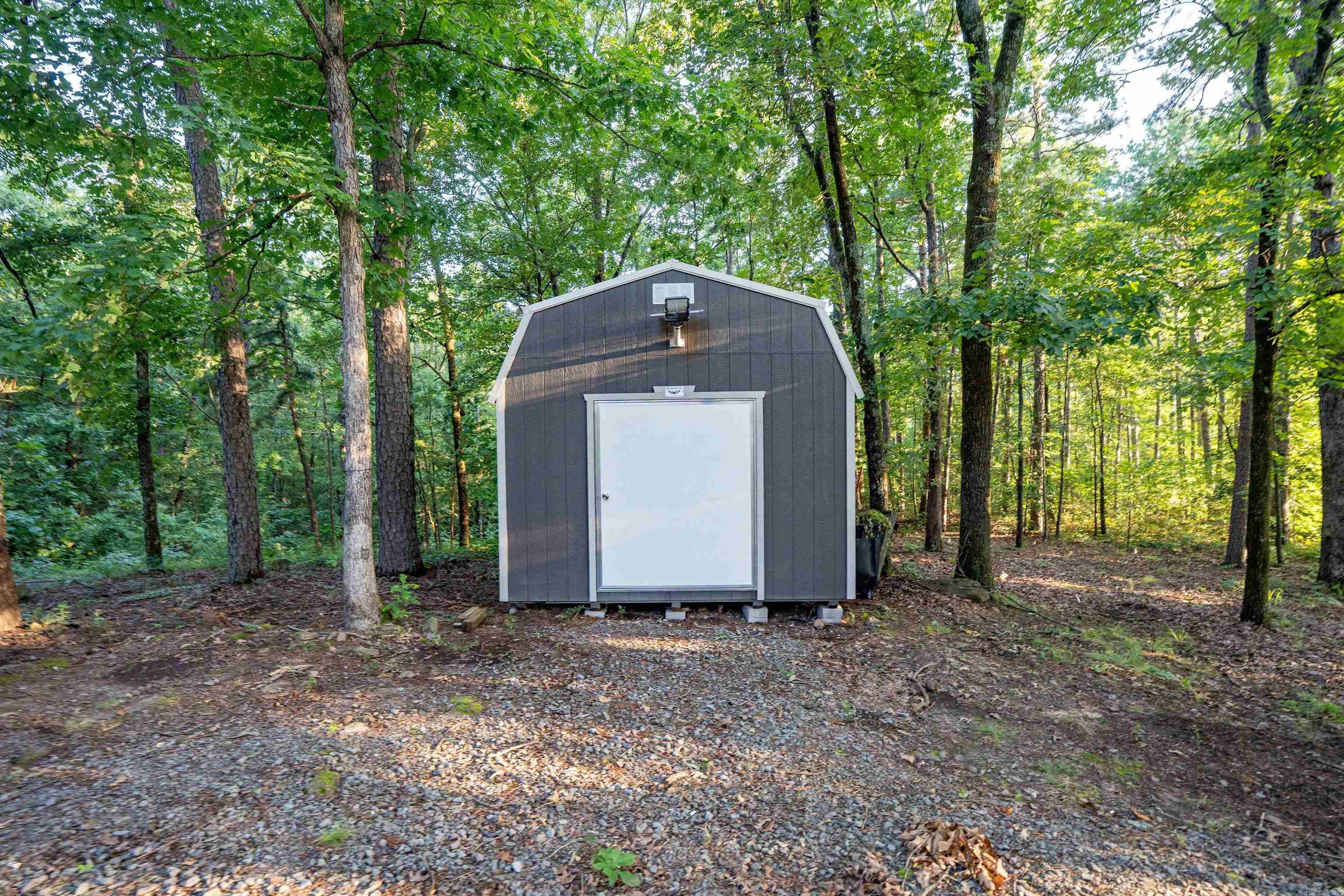 HILLCREST WOODS - Residential