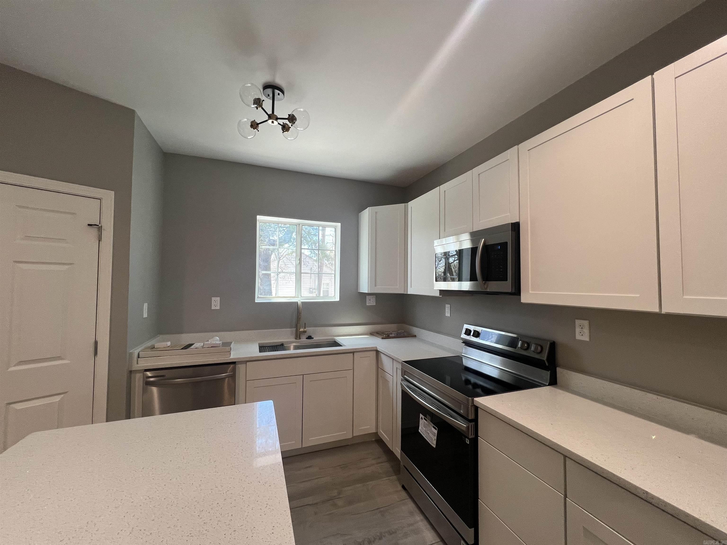 MOORES ADDITION TO SHS - Residential