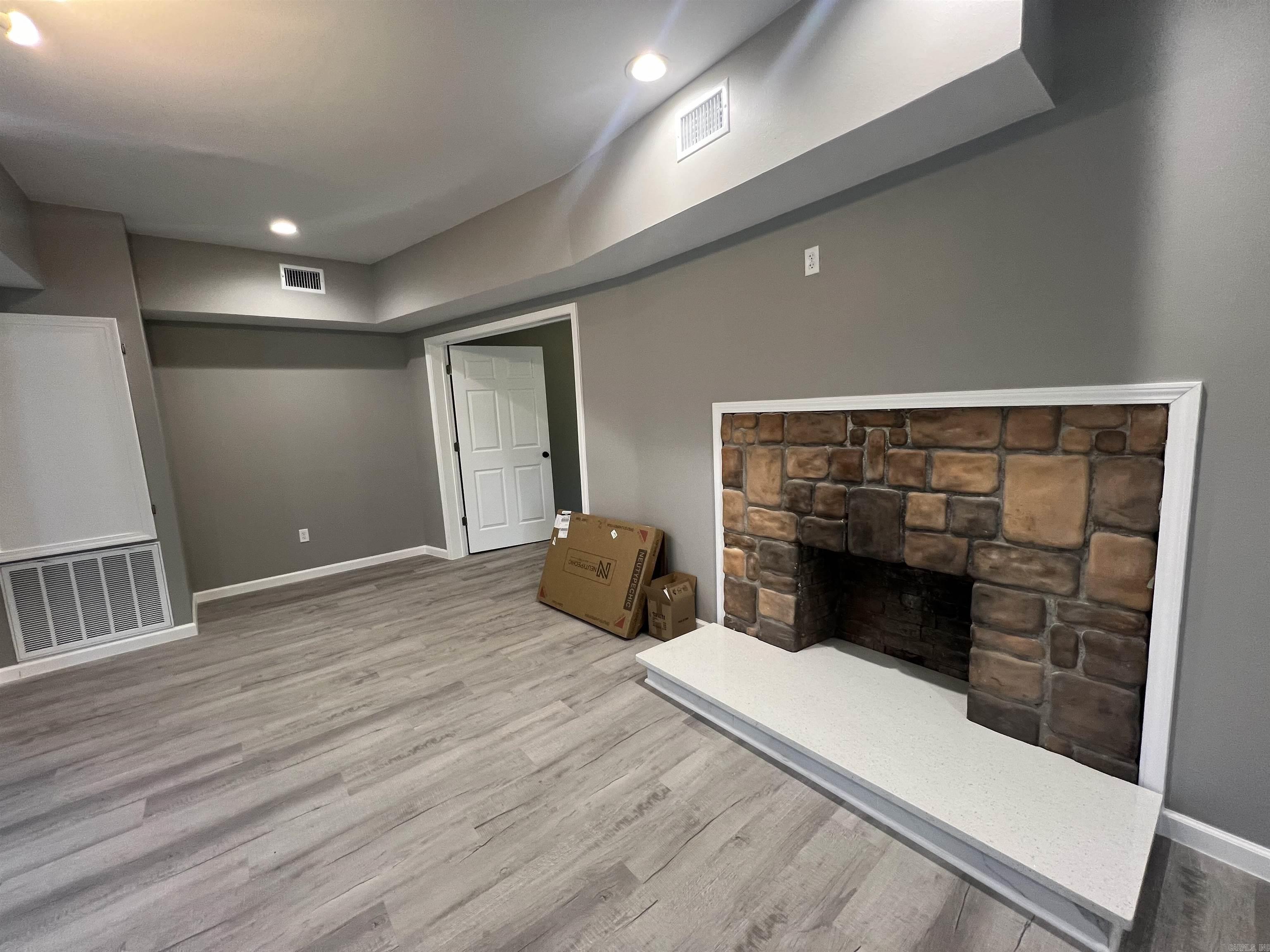 MOORES ADDITION TO SHS - Residential