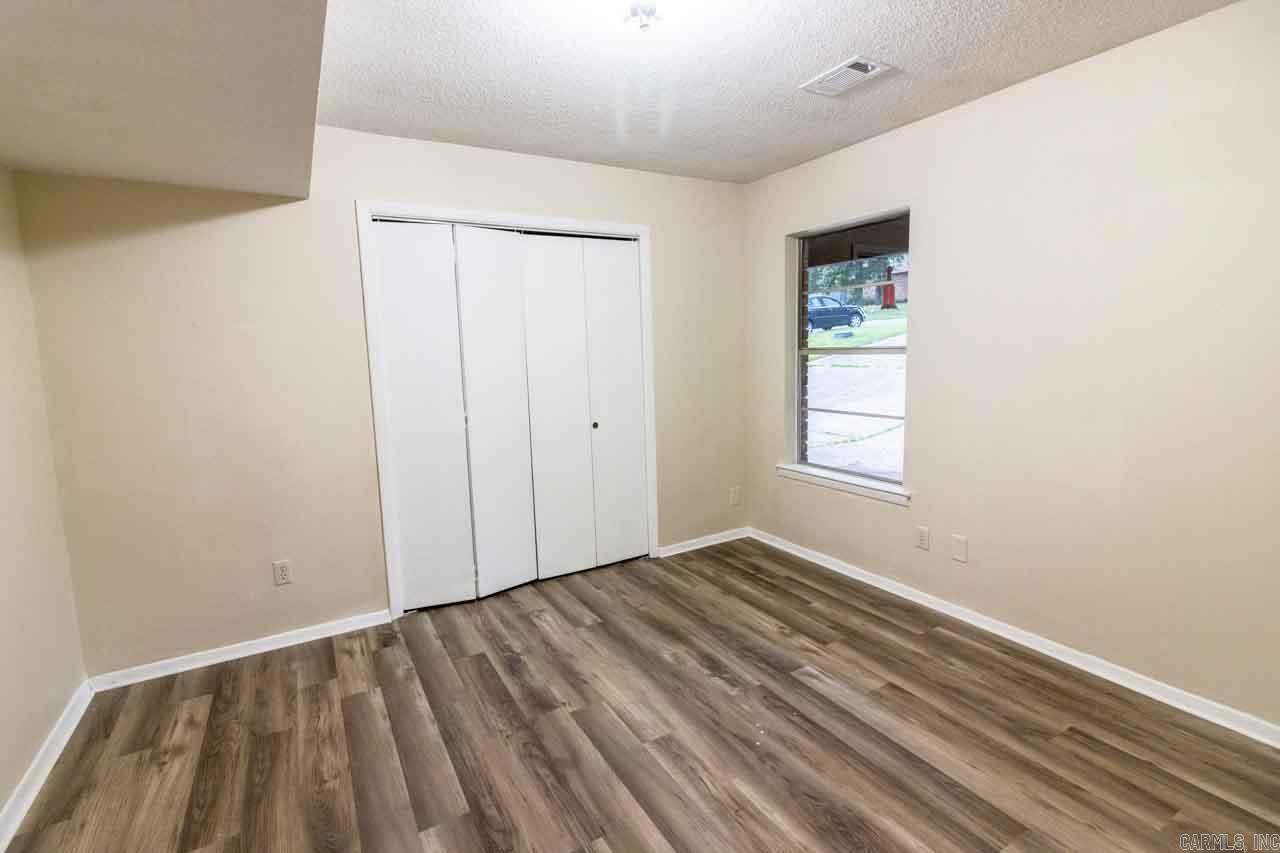 TARA MOUNT - Residential