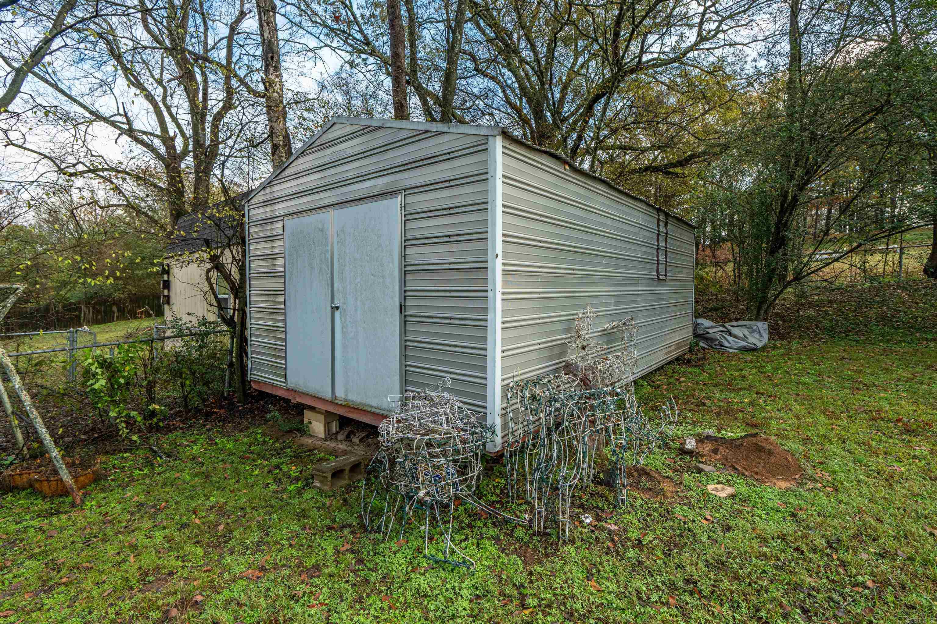 VILLAGE SOUTH - Residential