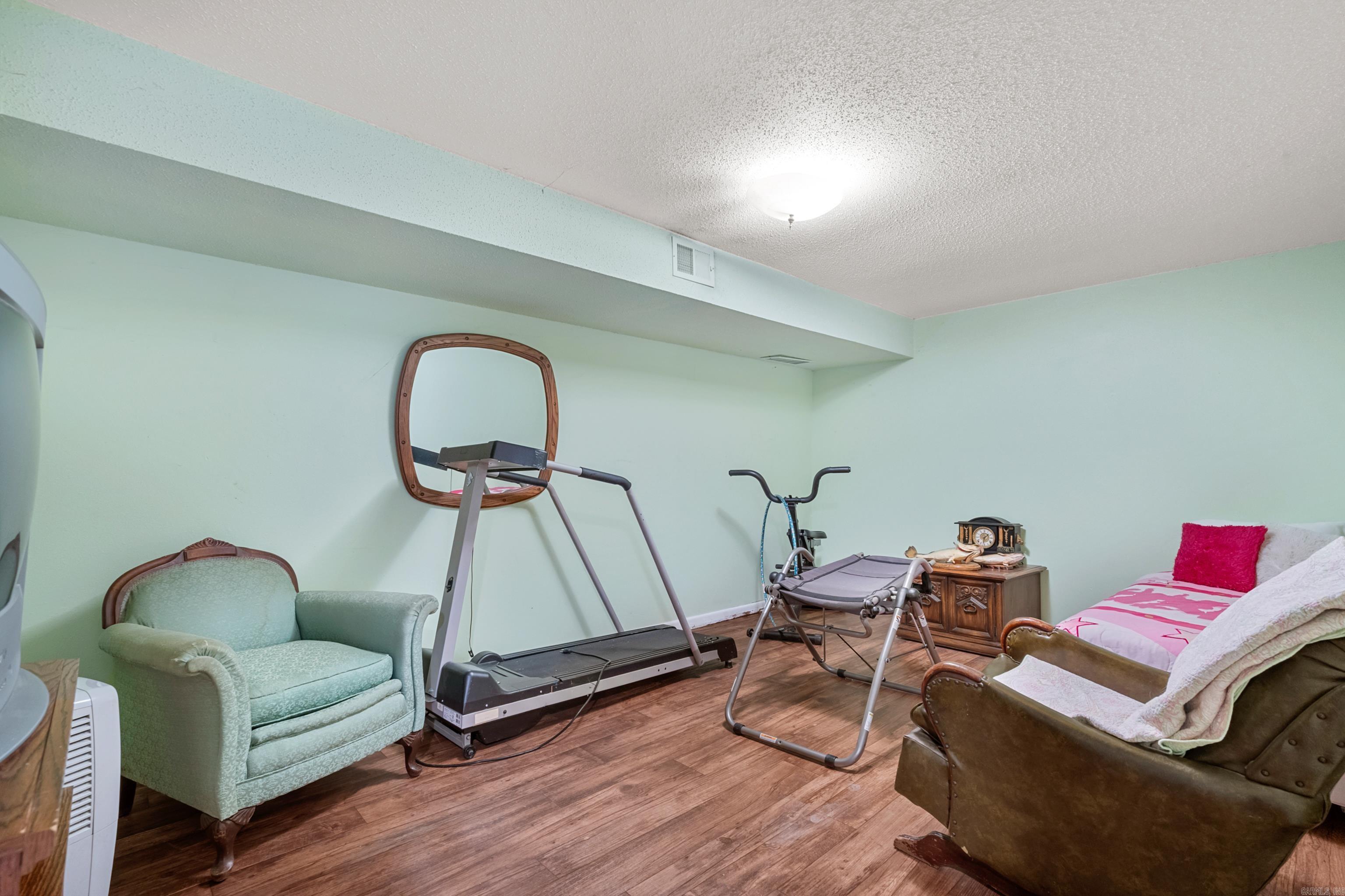 VILLAGE SOUTH - Residential