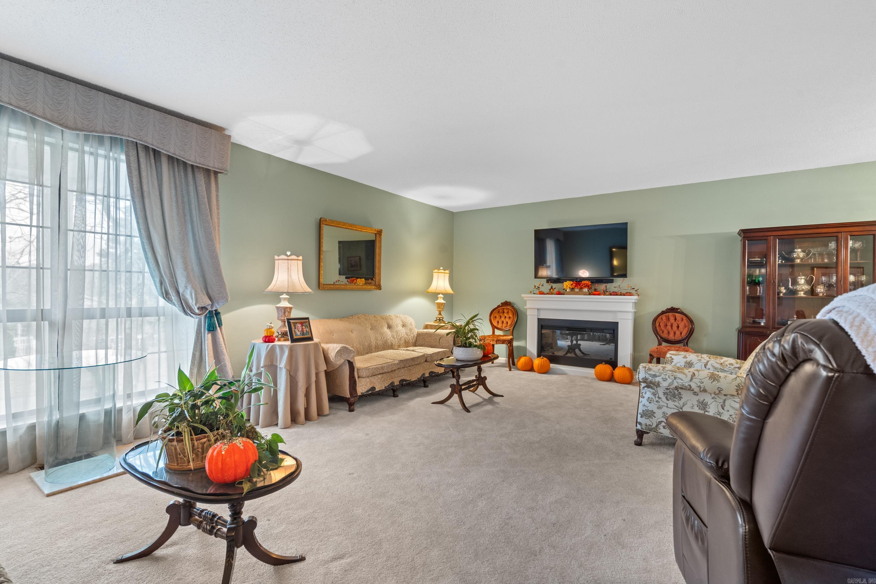 VILLAGE SOUTH - Residential