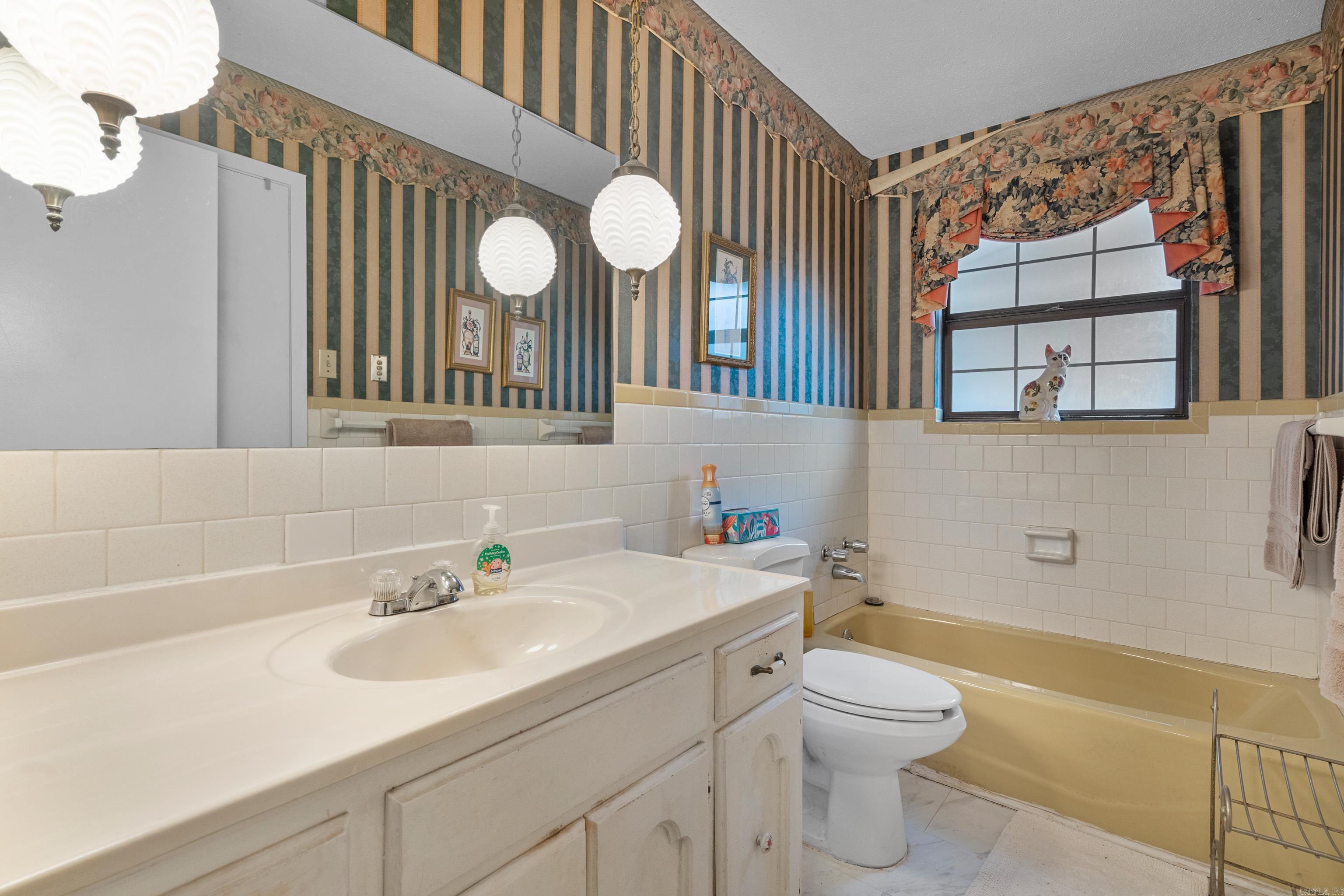 VILLAGE SOUTH - Residential