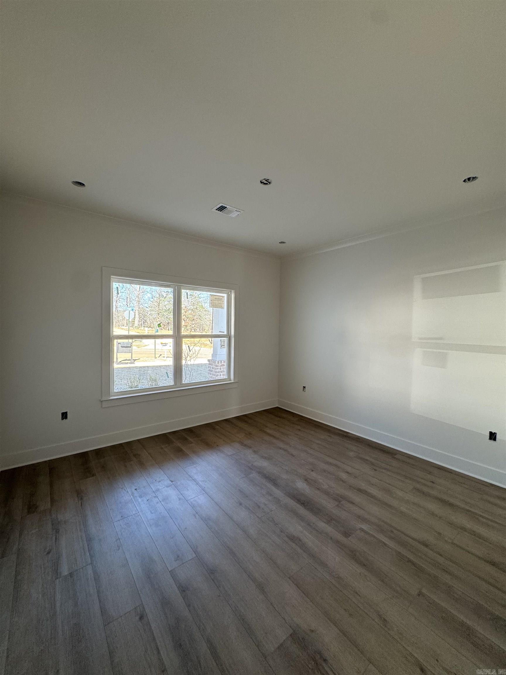 MIDTOWN BRYANT - Residential