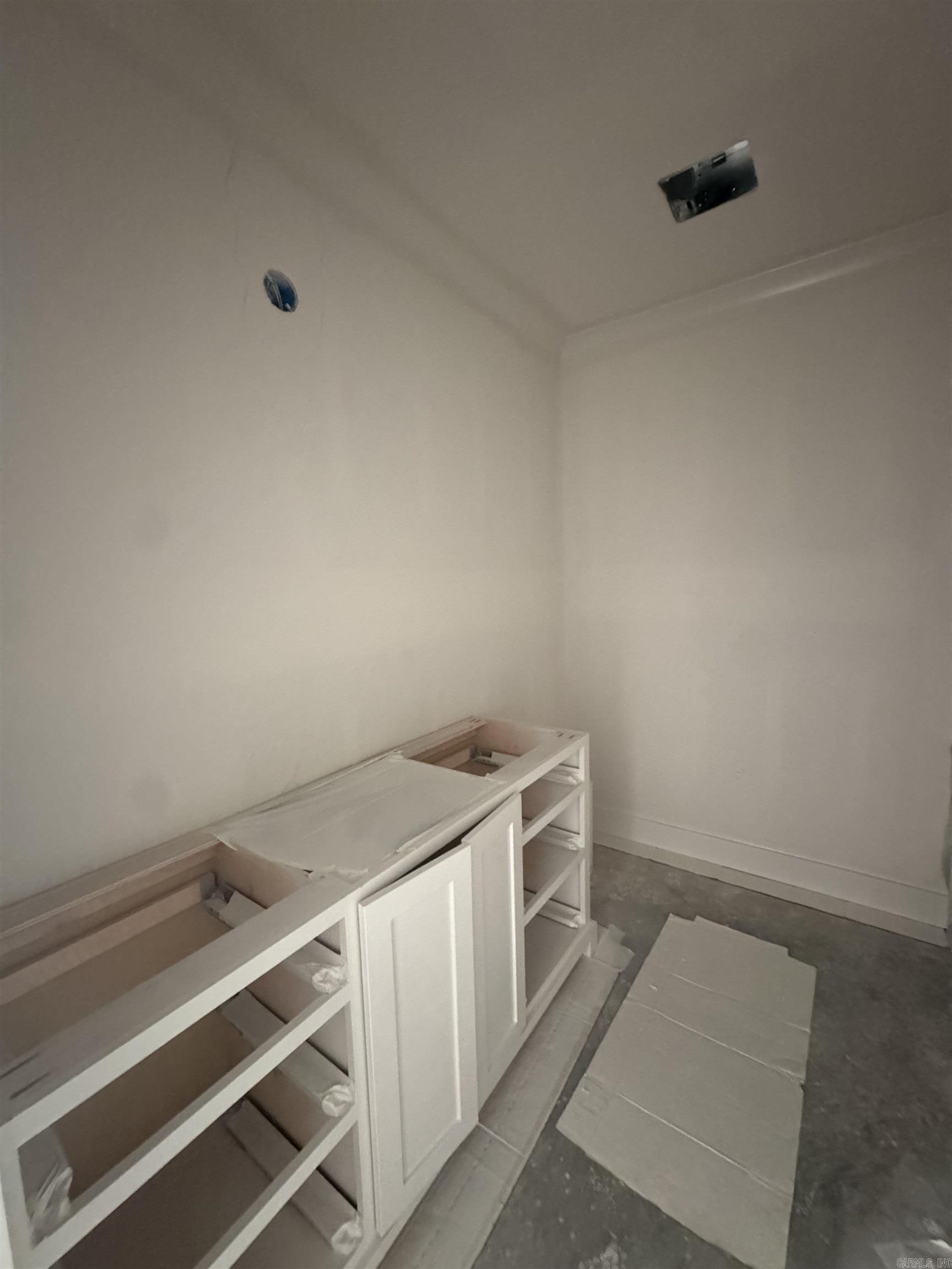 MIDTOWN BRYANT - Residential