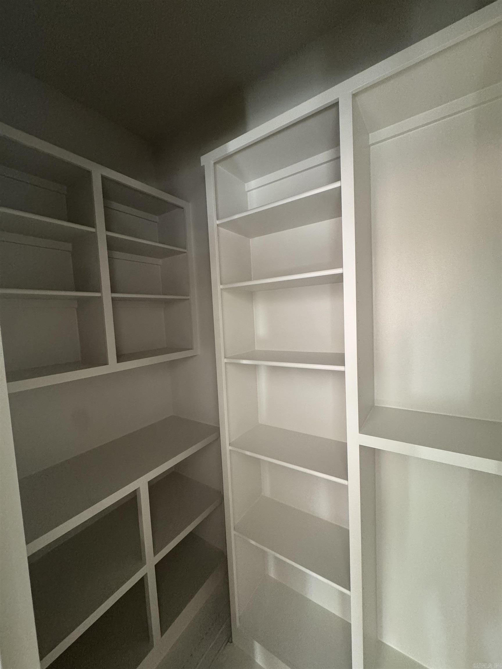 MIDTOWN BRYANT - Residential