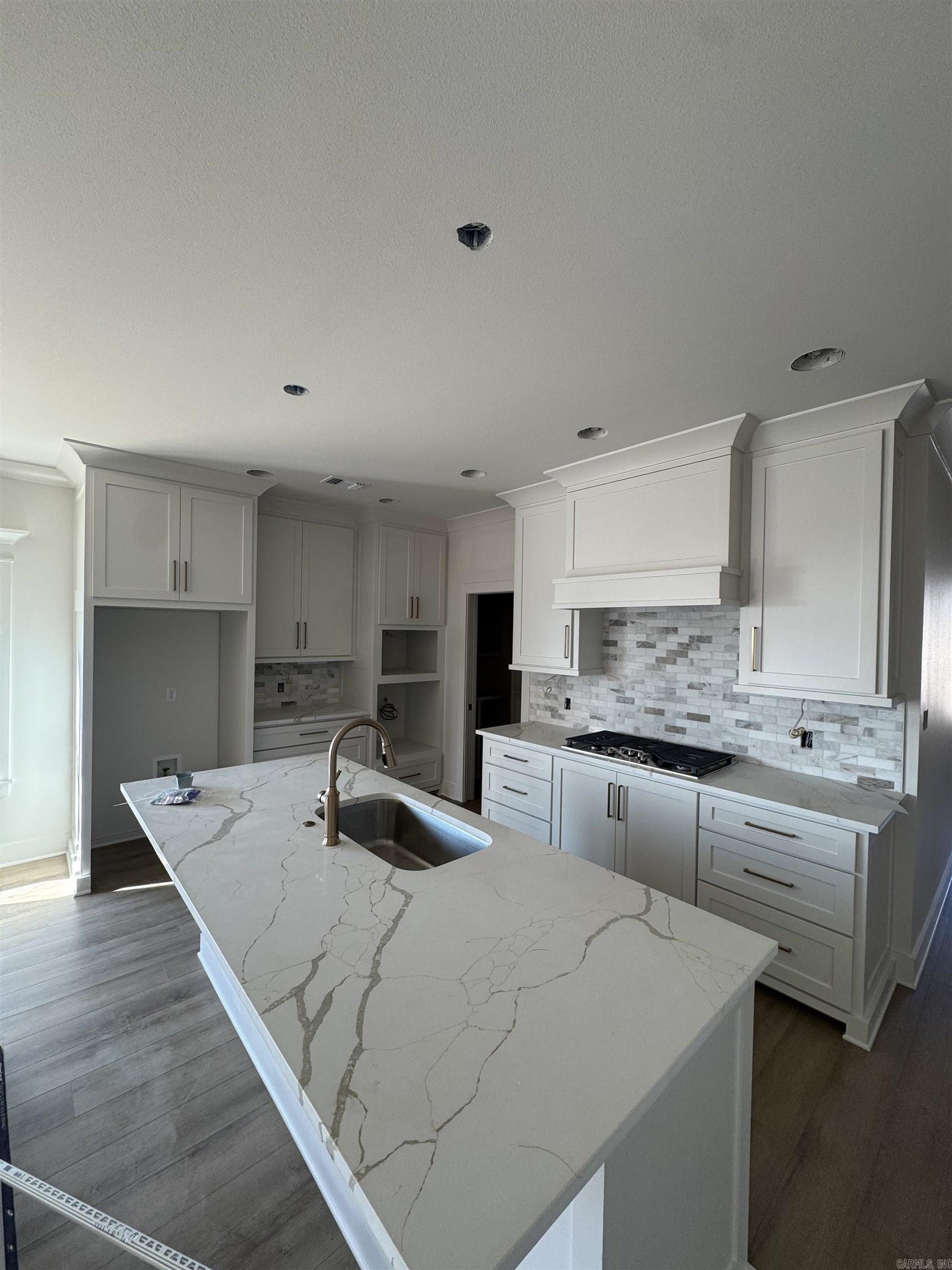 MIDTOWN BRYANT - Residential