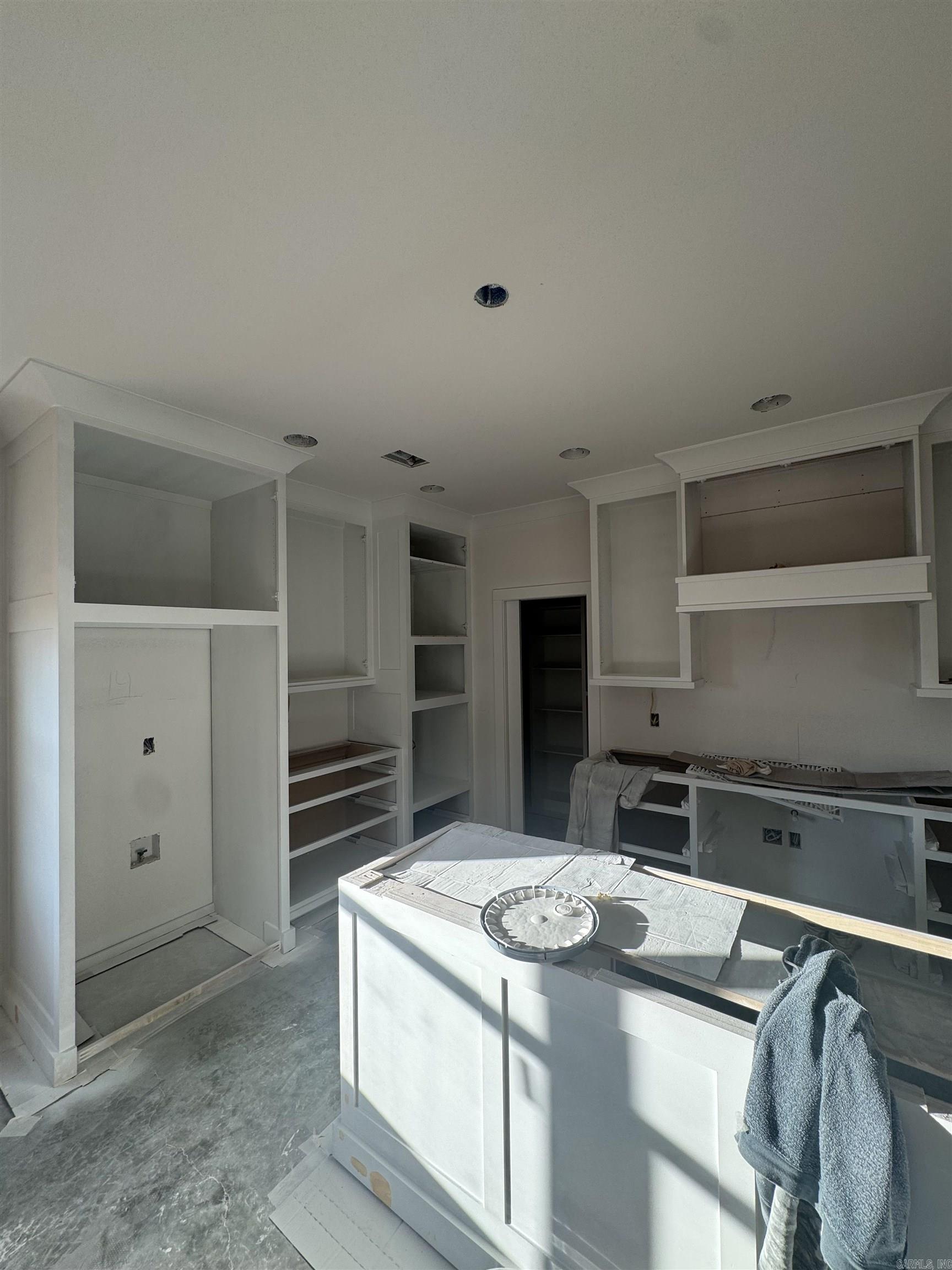 MIDTOWN BRYANT - Residential