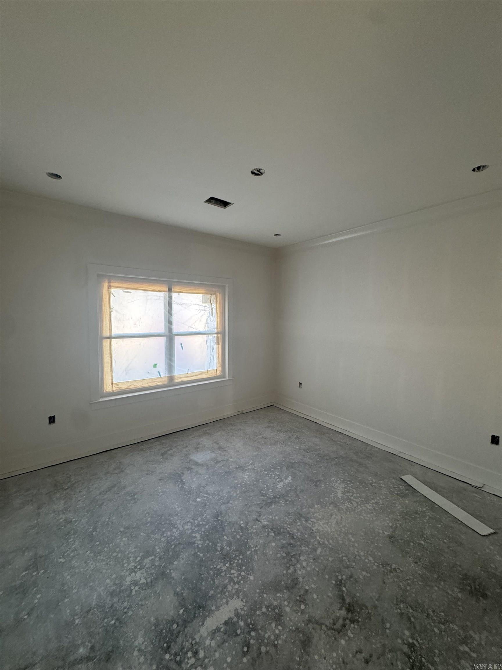 MIDTOWN BRYANT - Residential