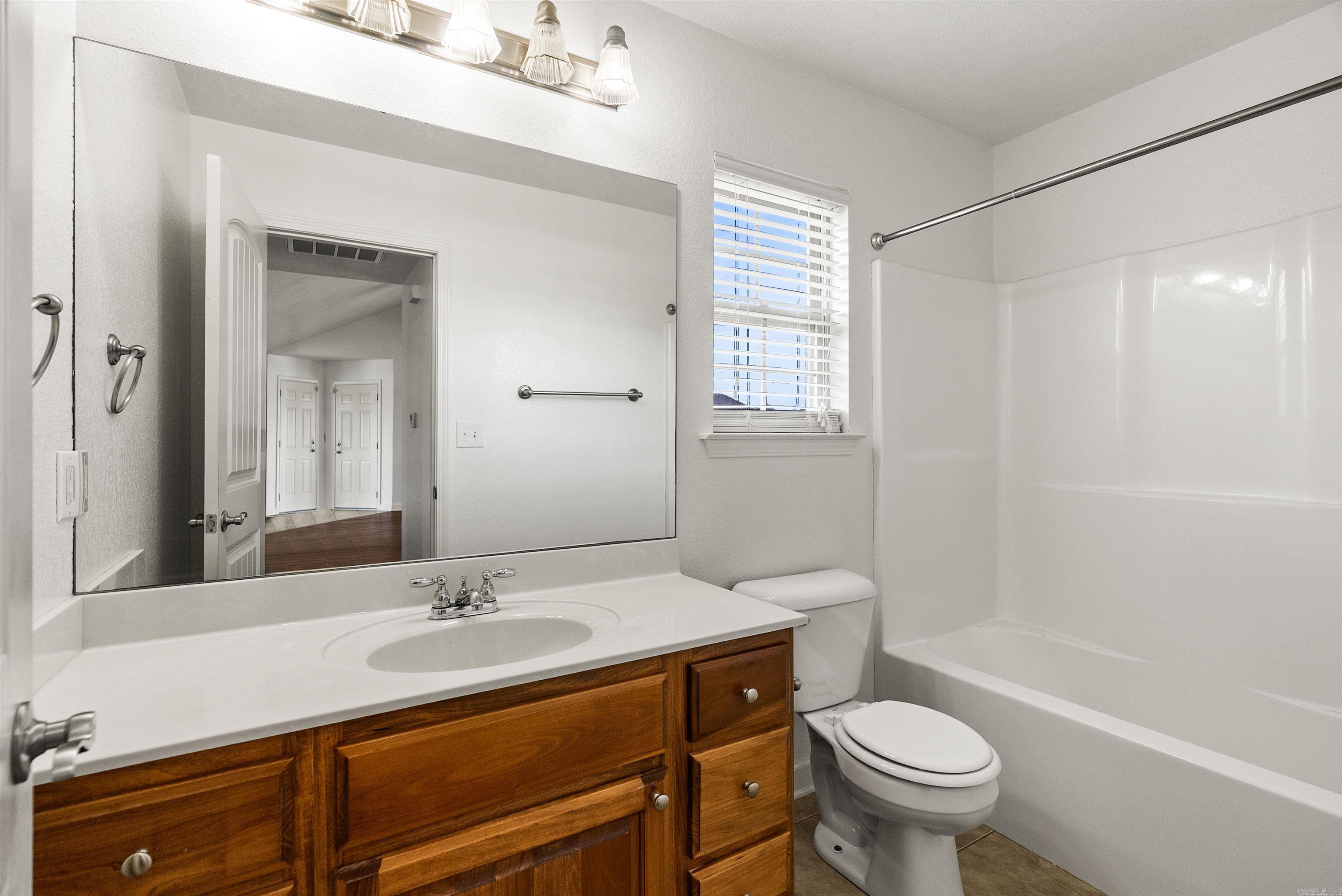 JEWELS ESTATES - Residential