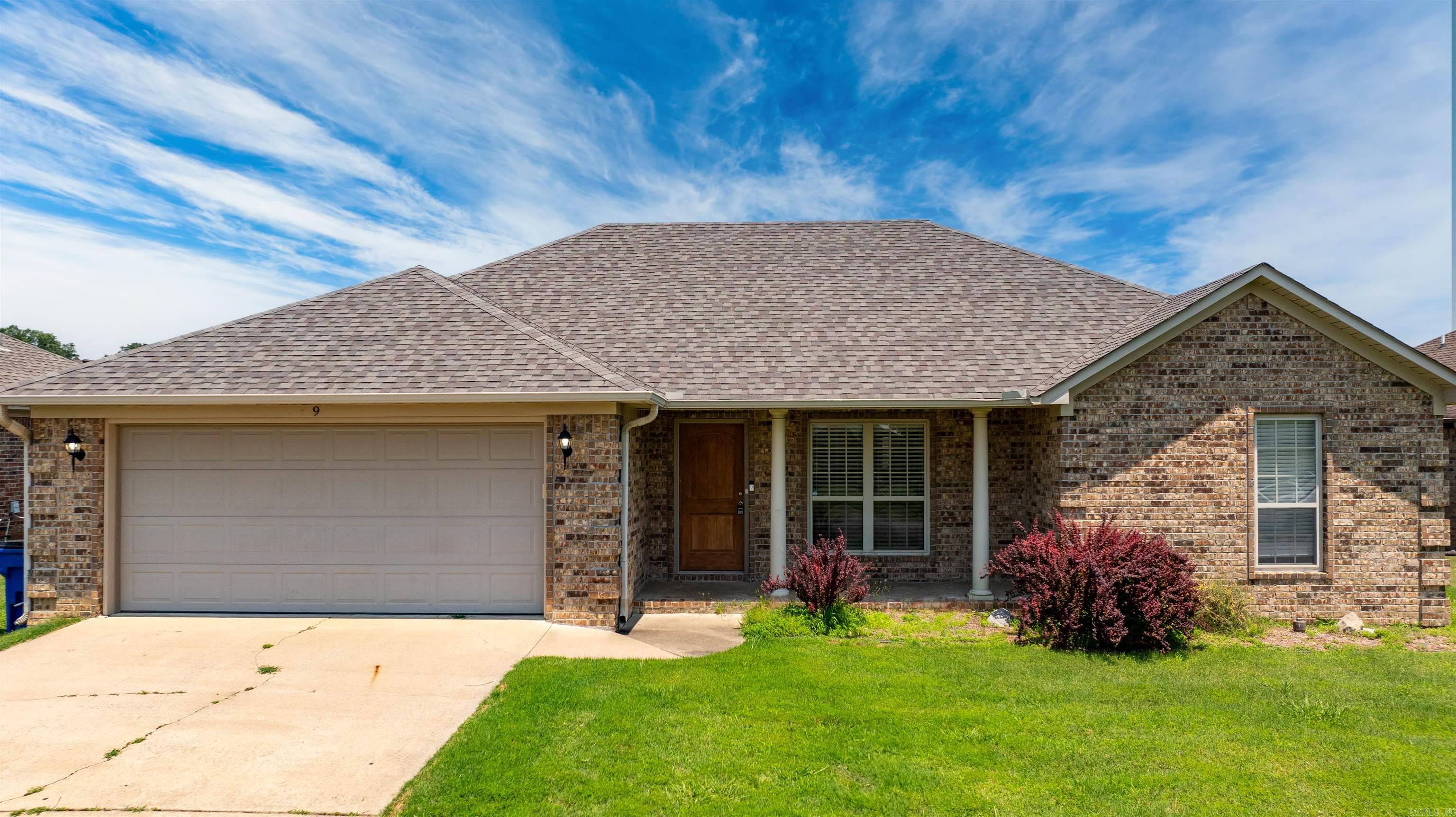 JEWELS ESTATES - Residential