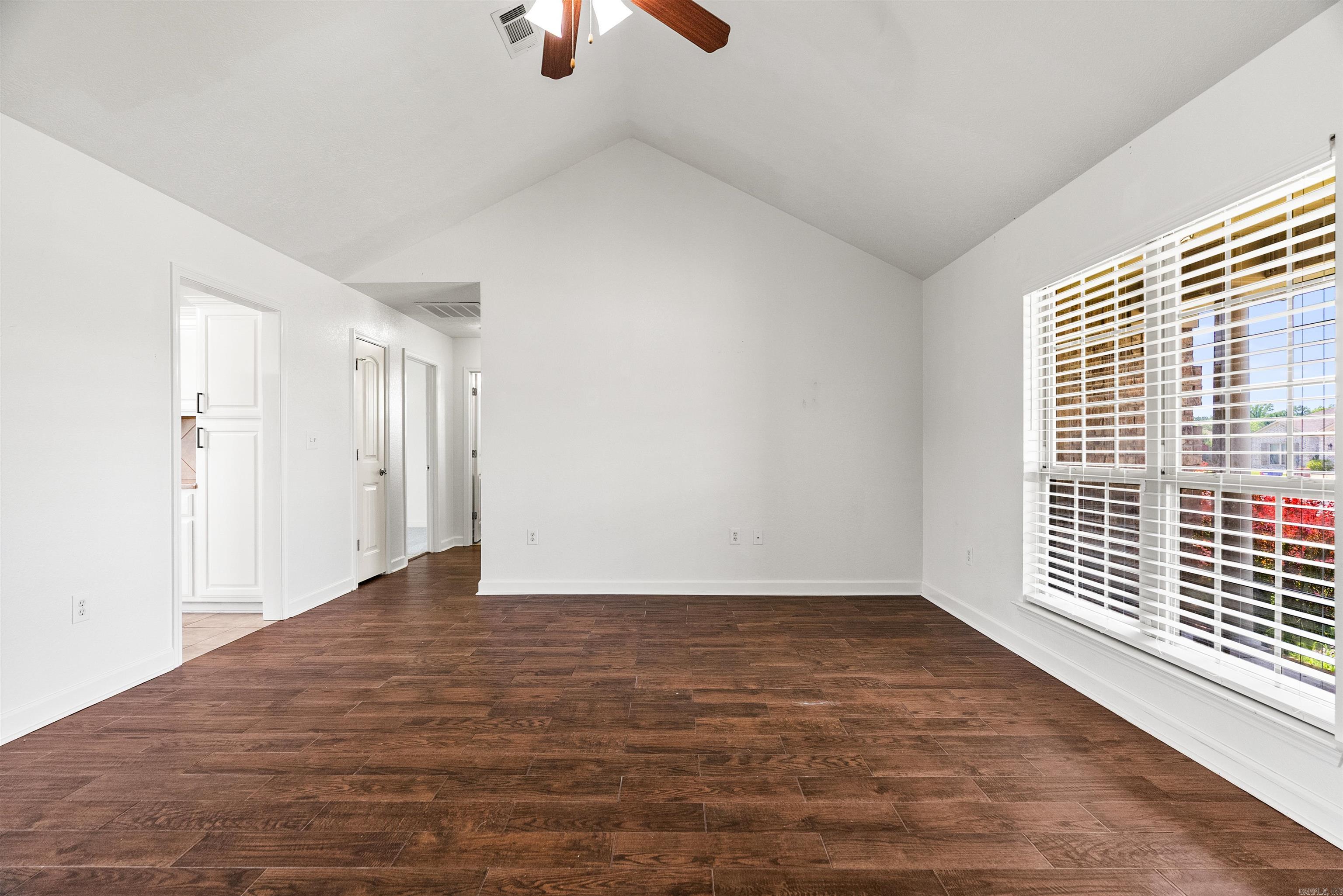 JEWELS ESTATES - Residential