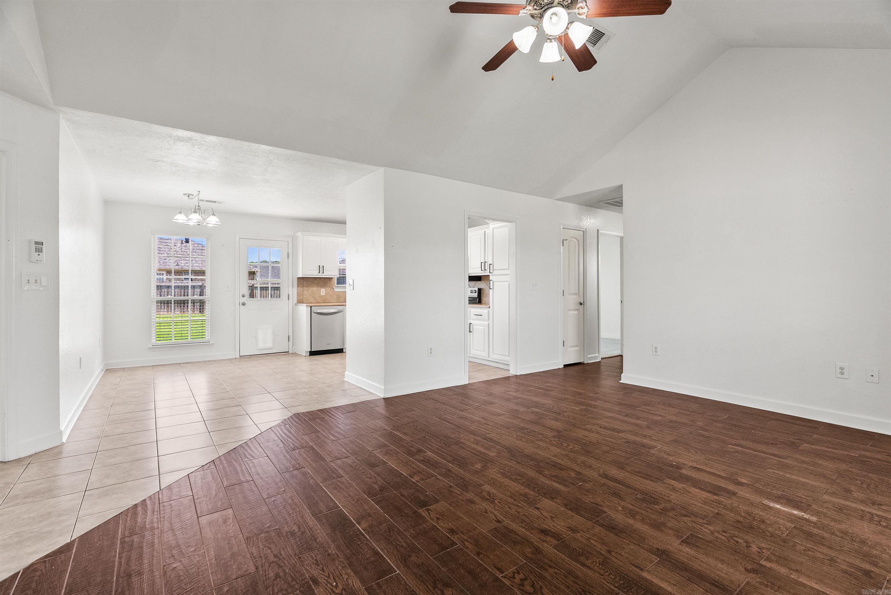 JEWELS ESTATES - Residential