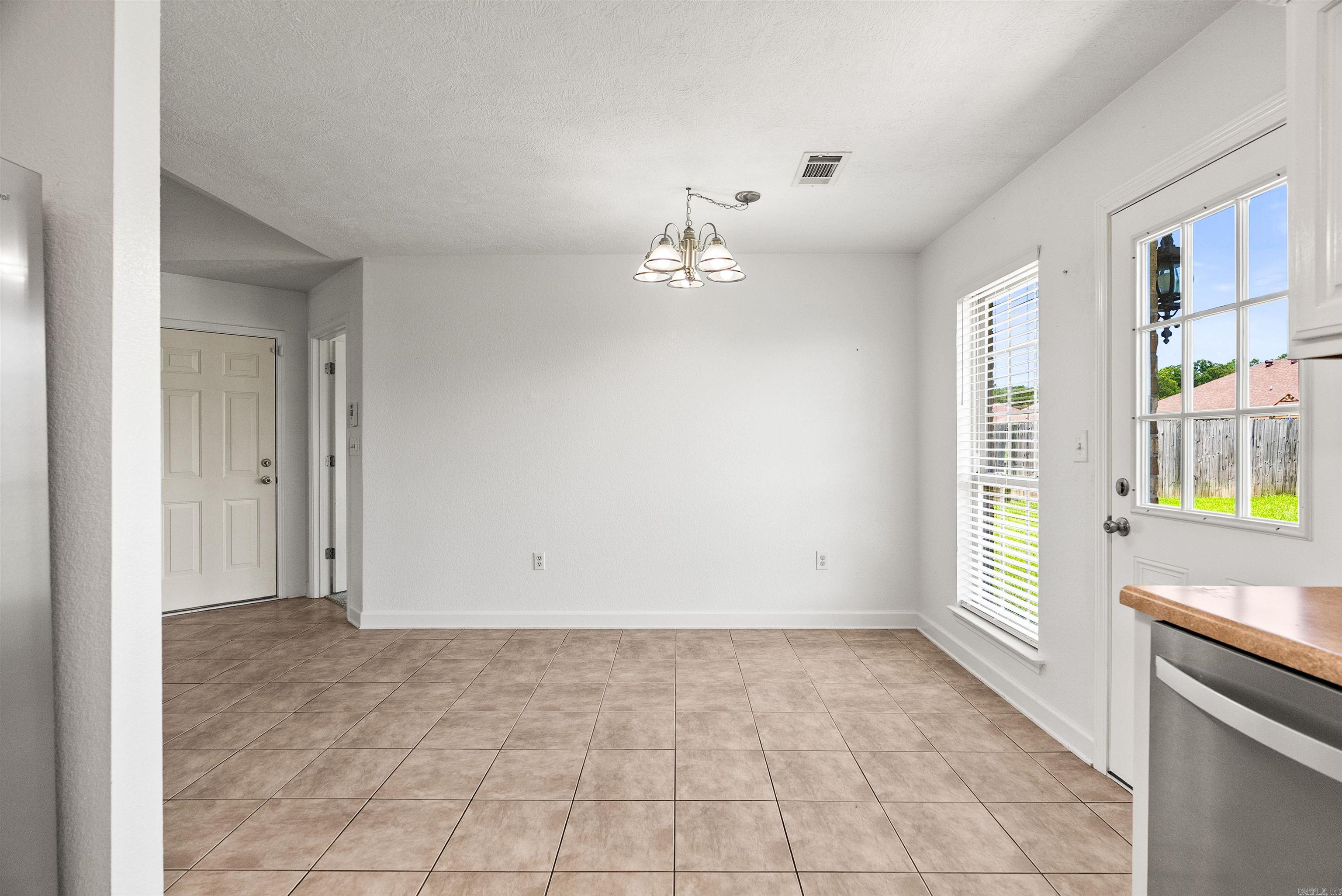 JEWELS ESTATES - Residential