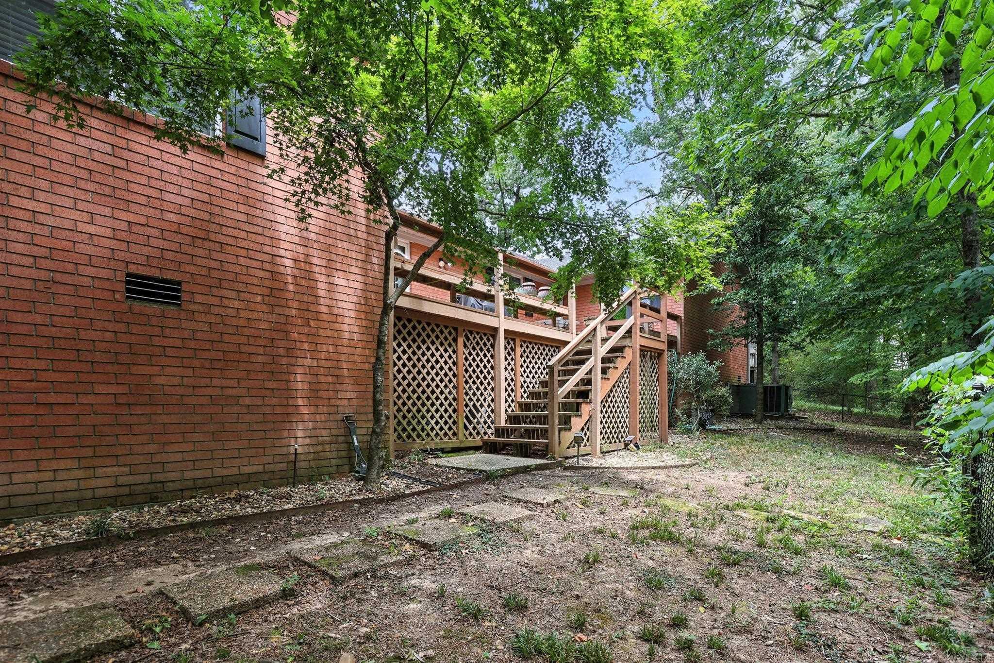 WELLINGTON POINTE - Residential