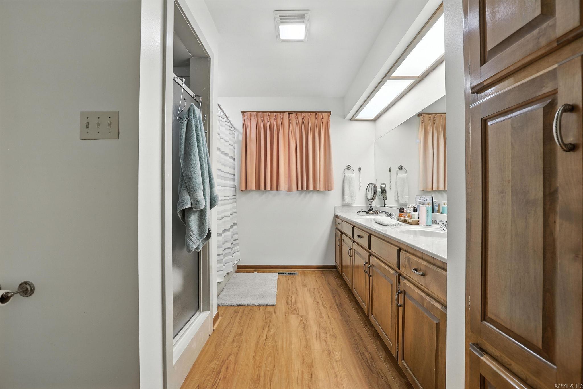 WELLINGTON POINTE - Residential