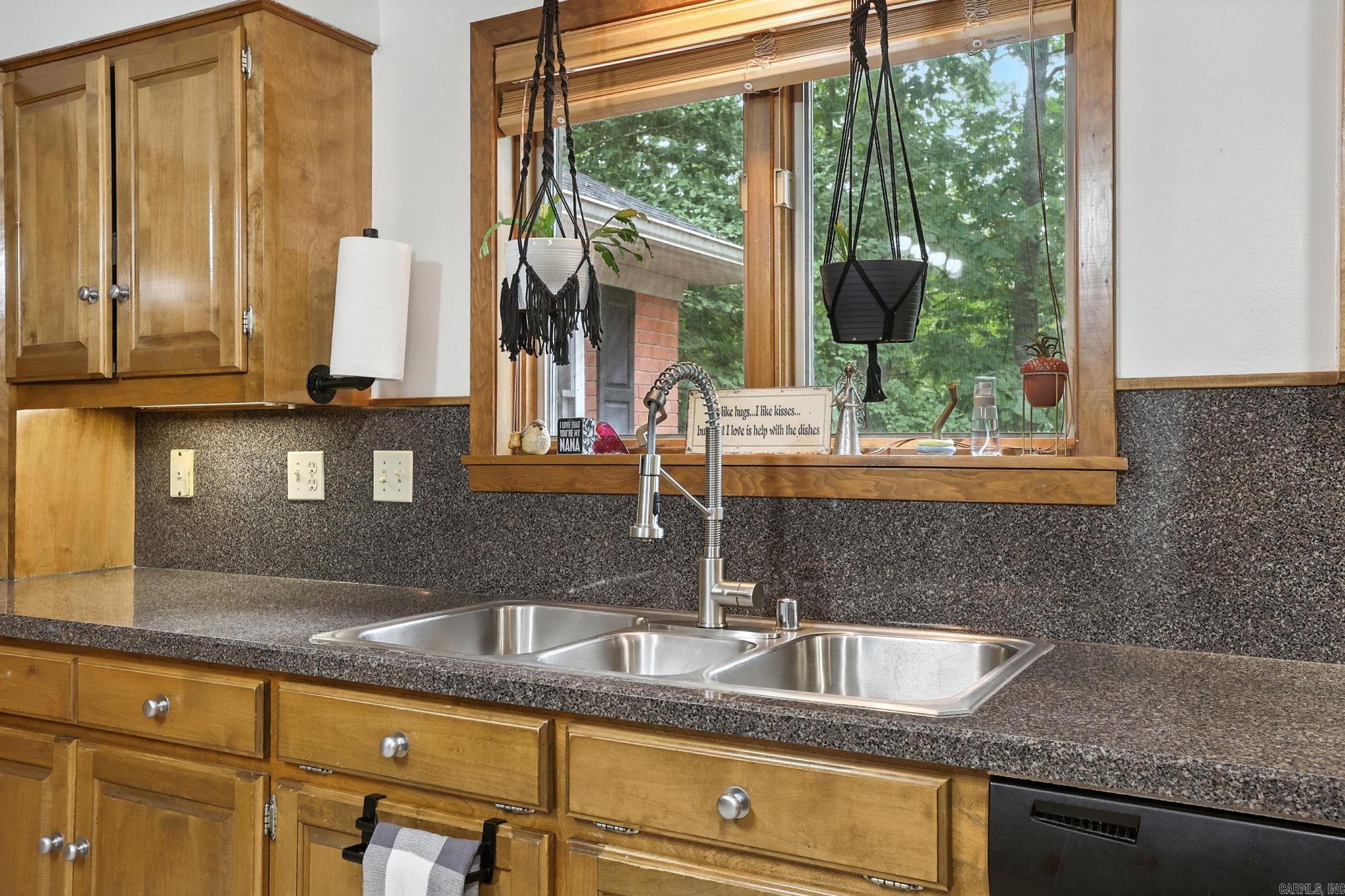 WELLINGTON POINTE - Residential