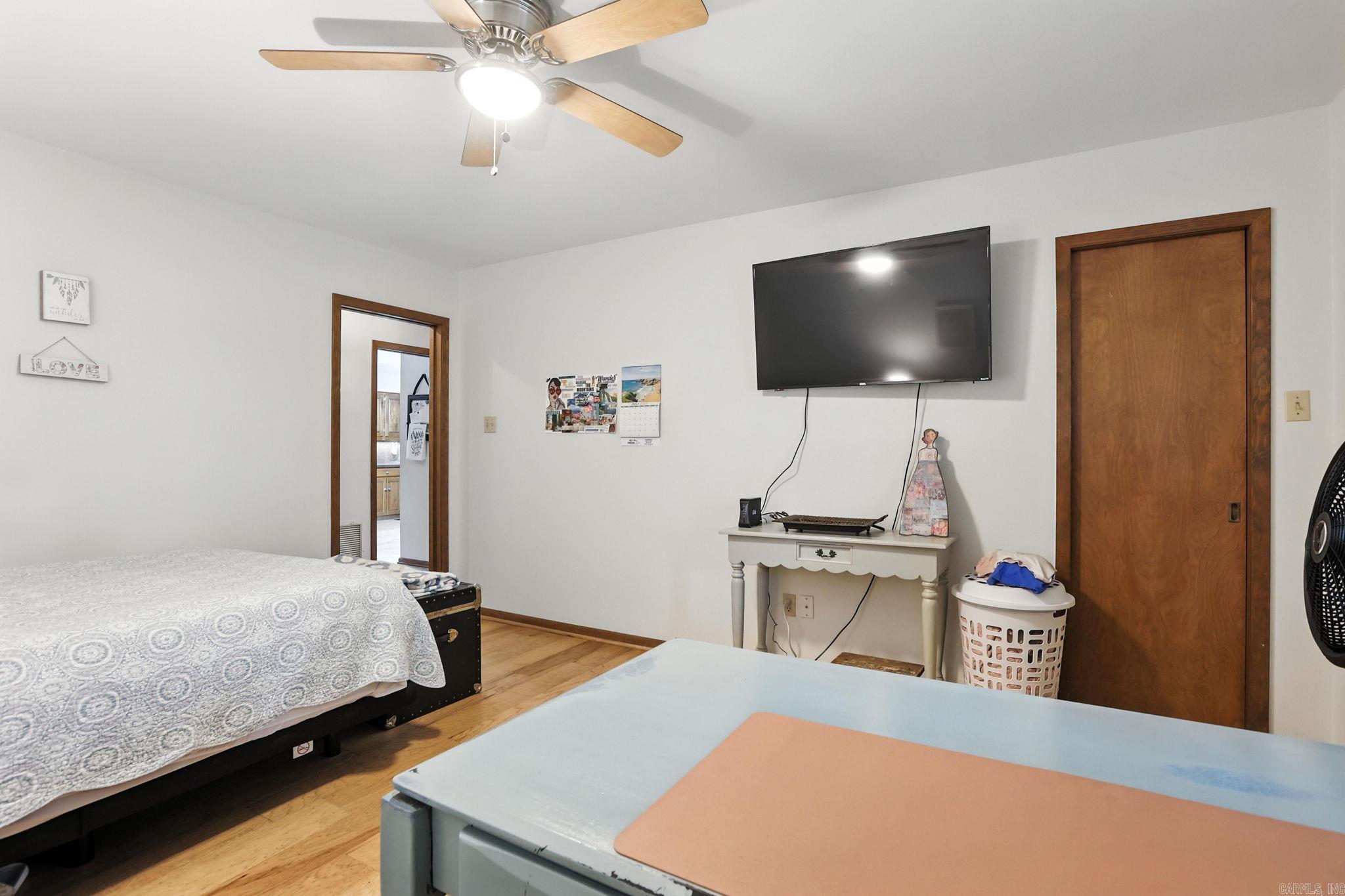 WELLINGTON POINTE - Residential