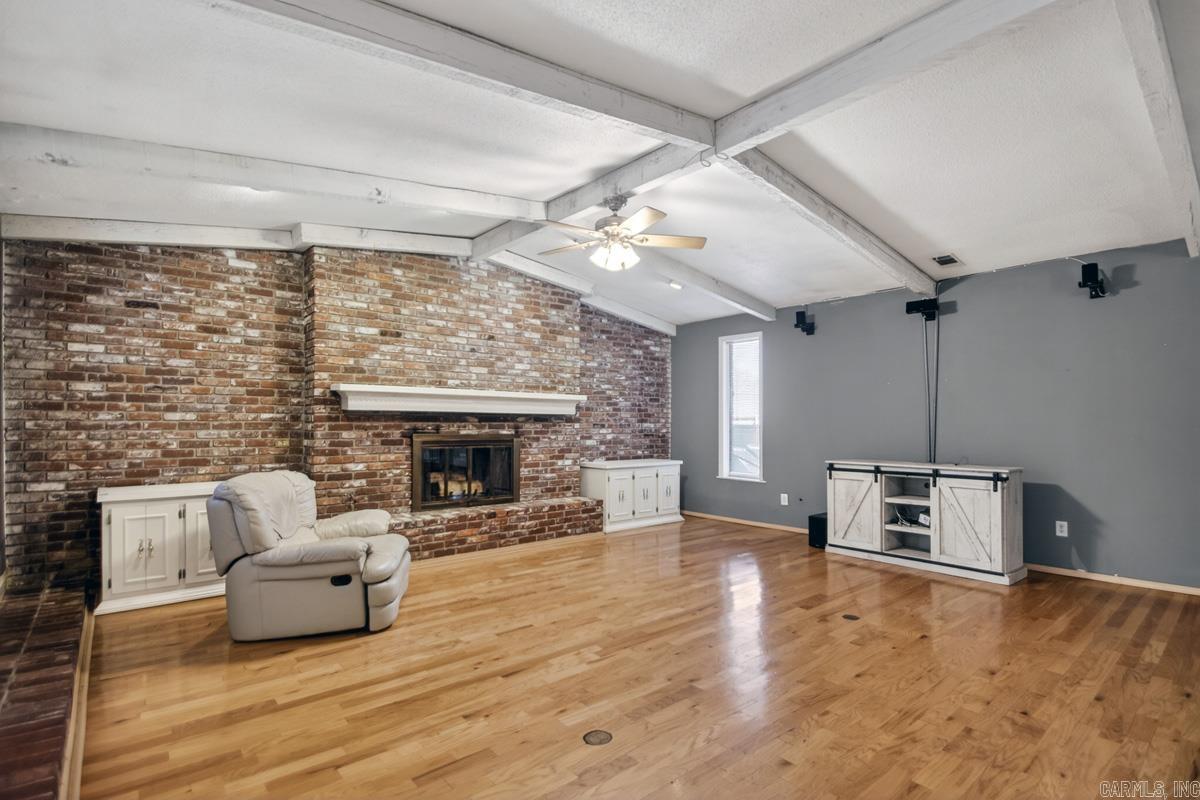 WOODWARD - Residential