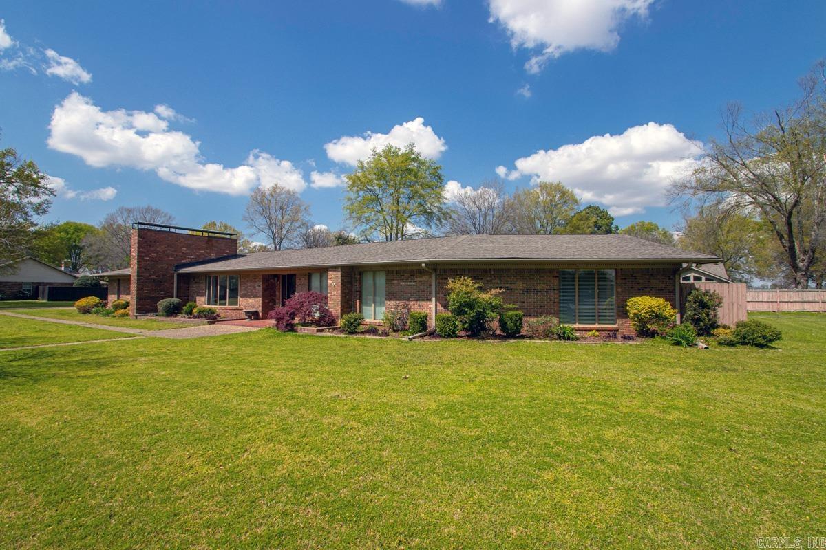 WOODWARD - Residential